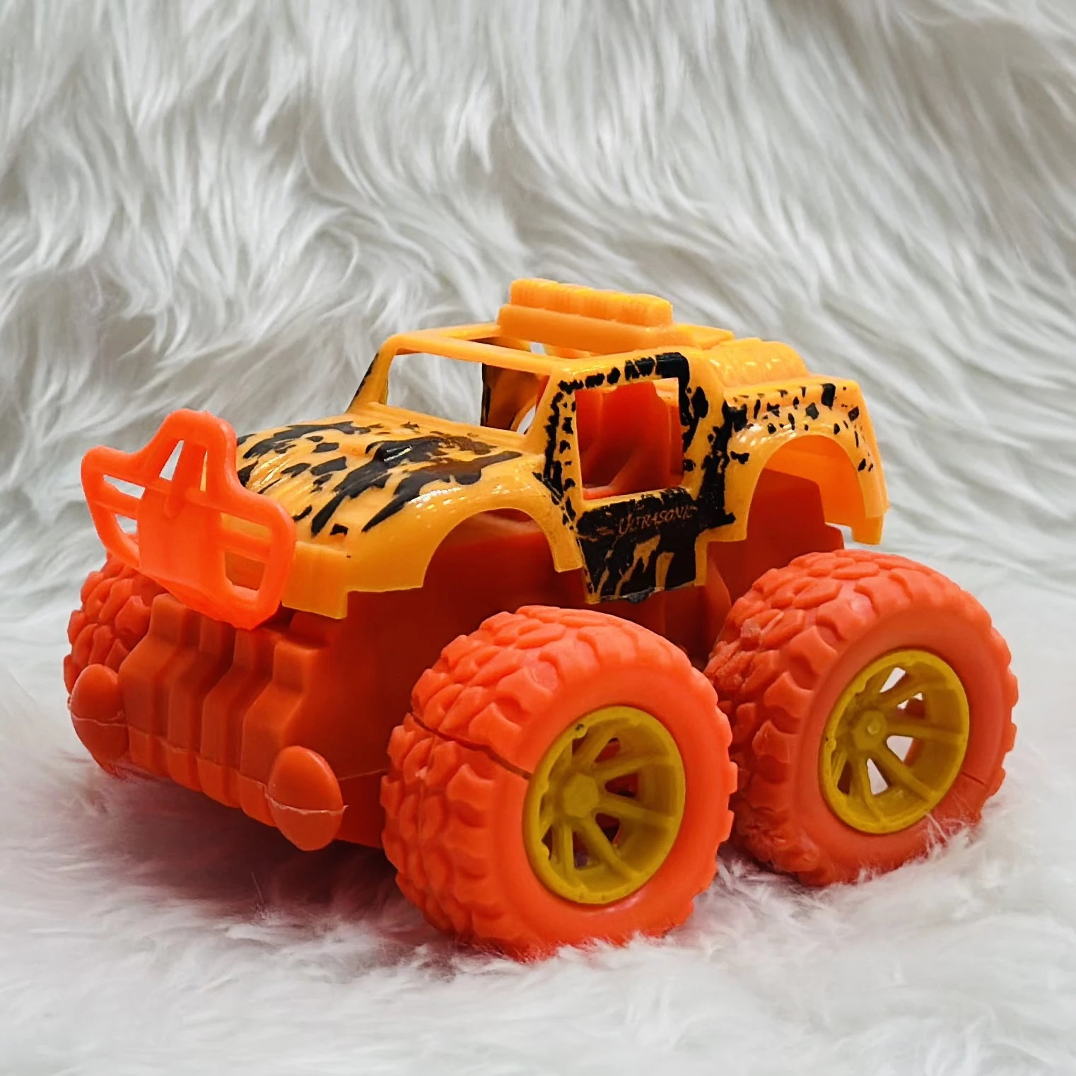Jetoyni Monster Truck toy