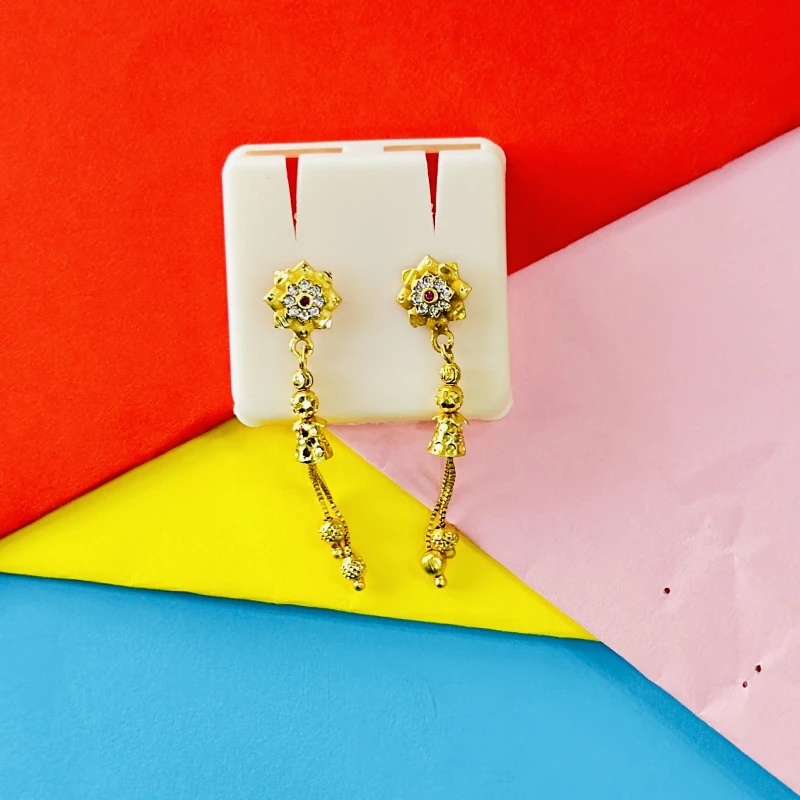 pair of gold-plated drop earrings