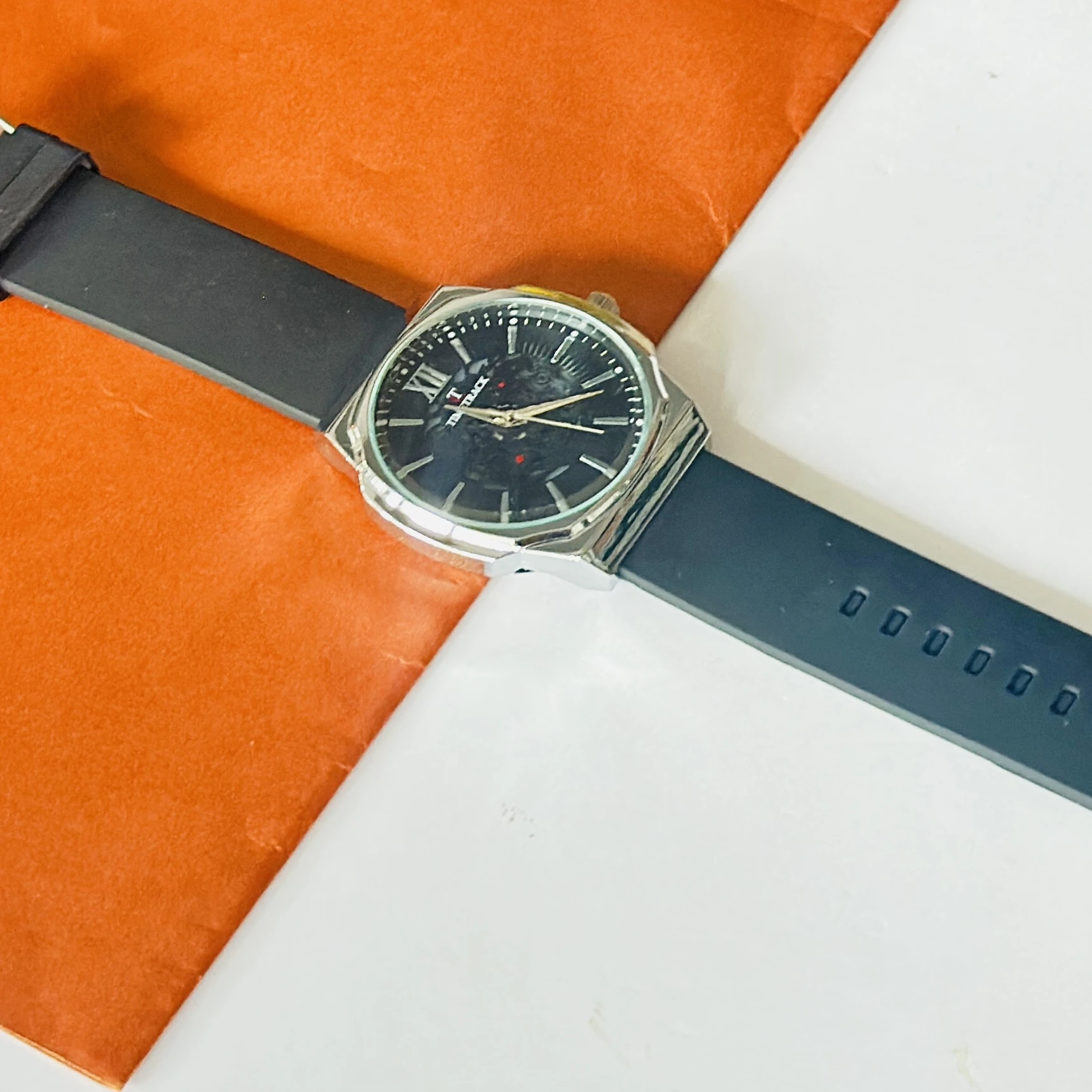 Quartz Analogue Watch for man’s
