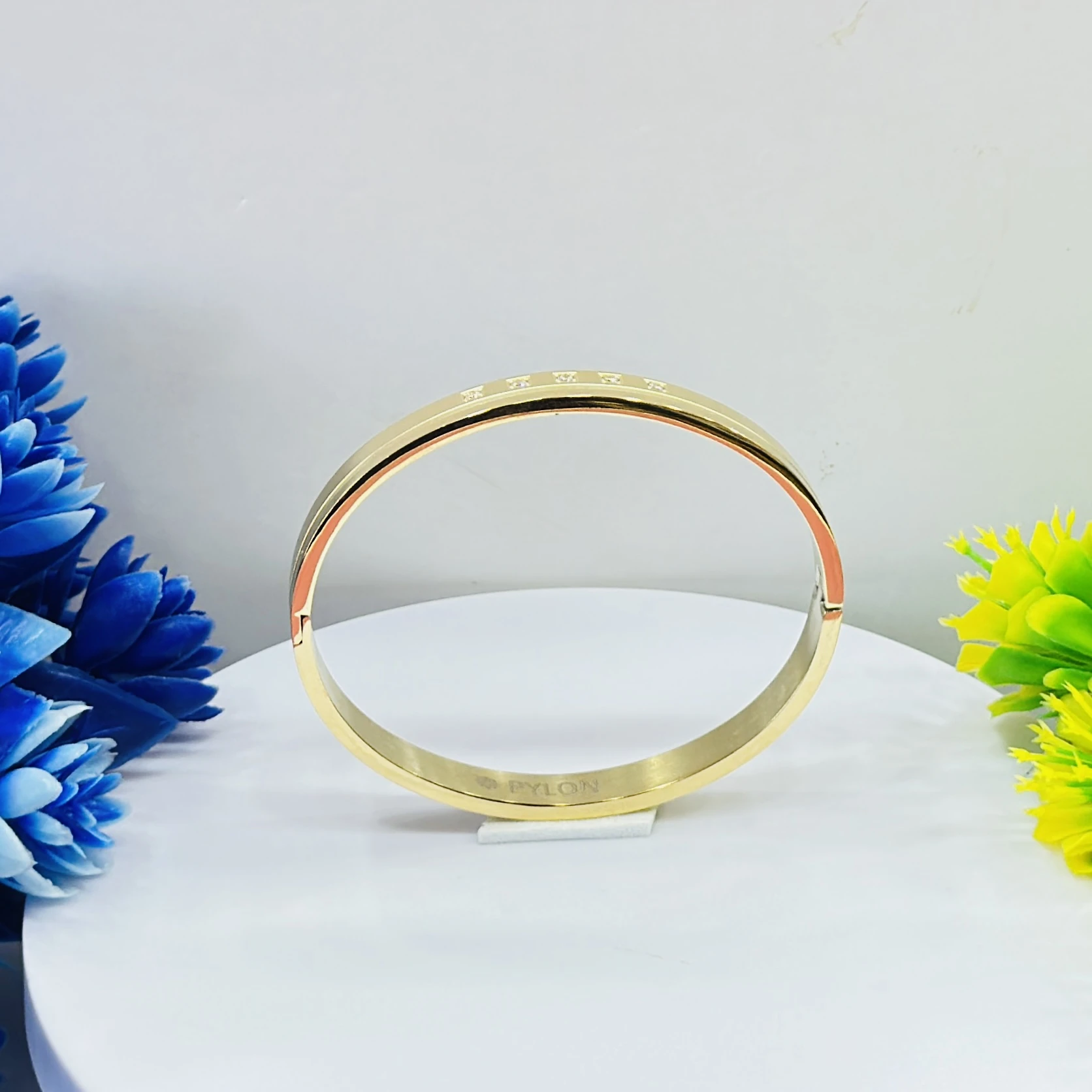 Sleek Gold Diamond Bracelet