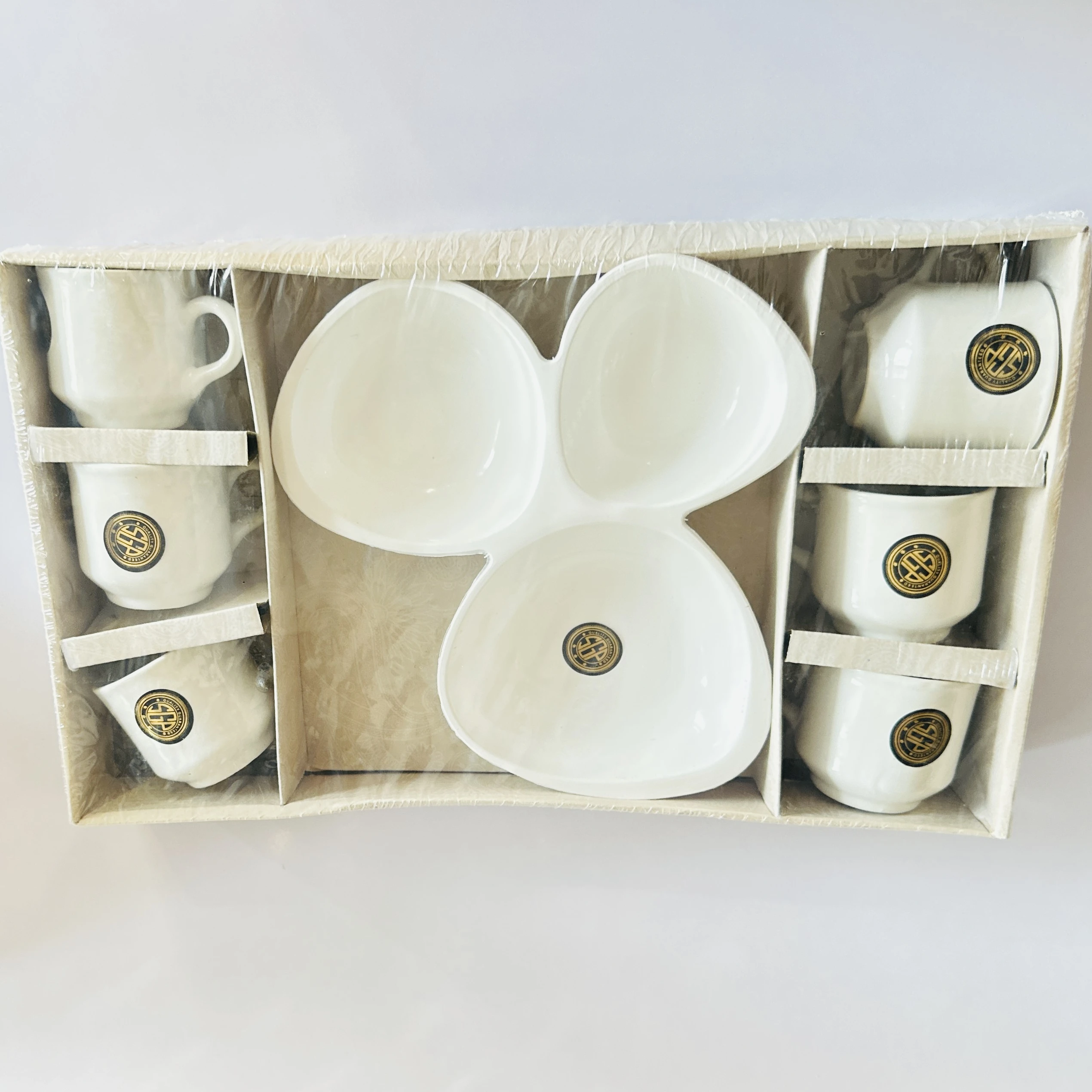 Ceramic tea/cups set … M3J68G
