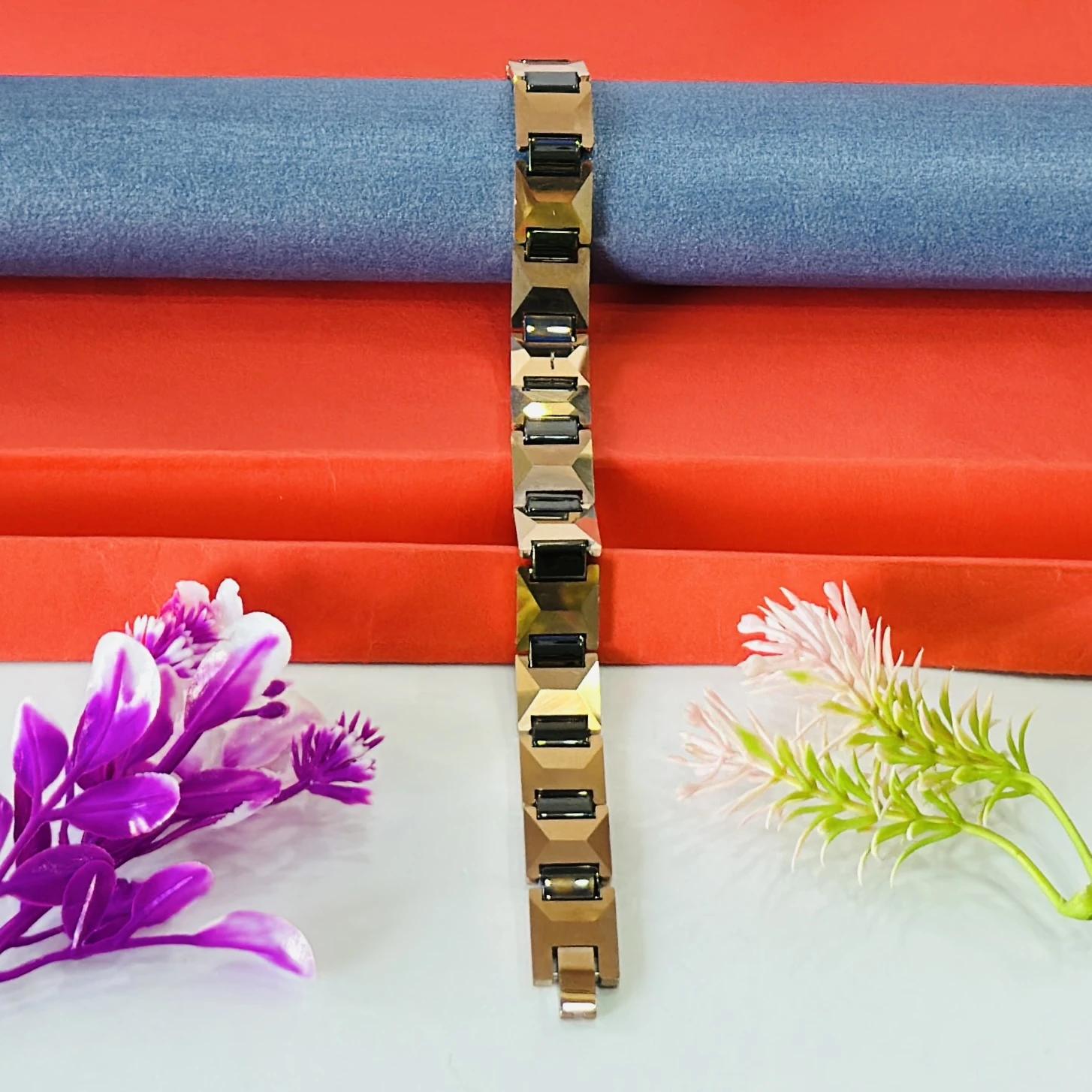 Men’s two-tone metal link bracelet