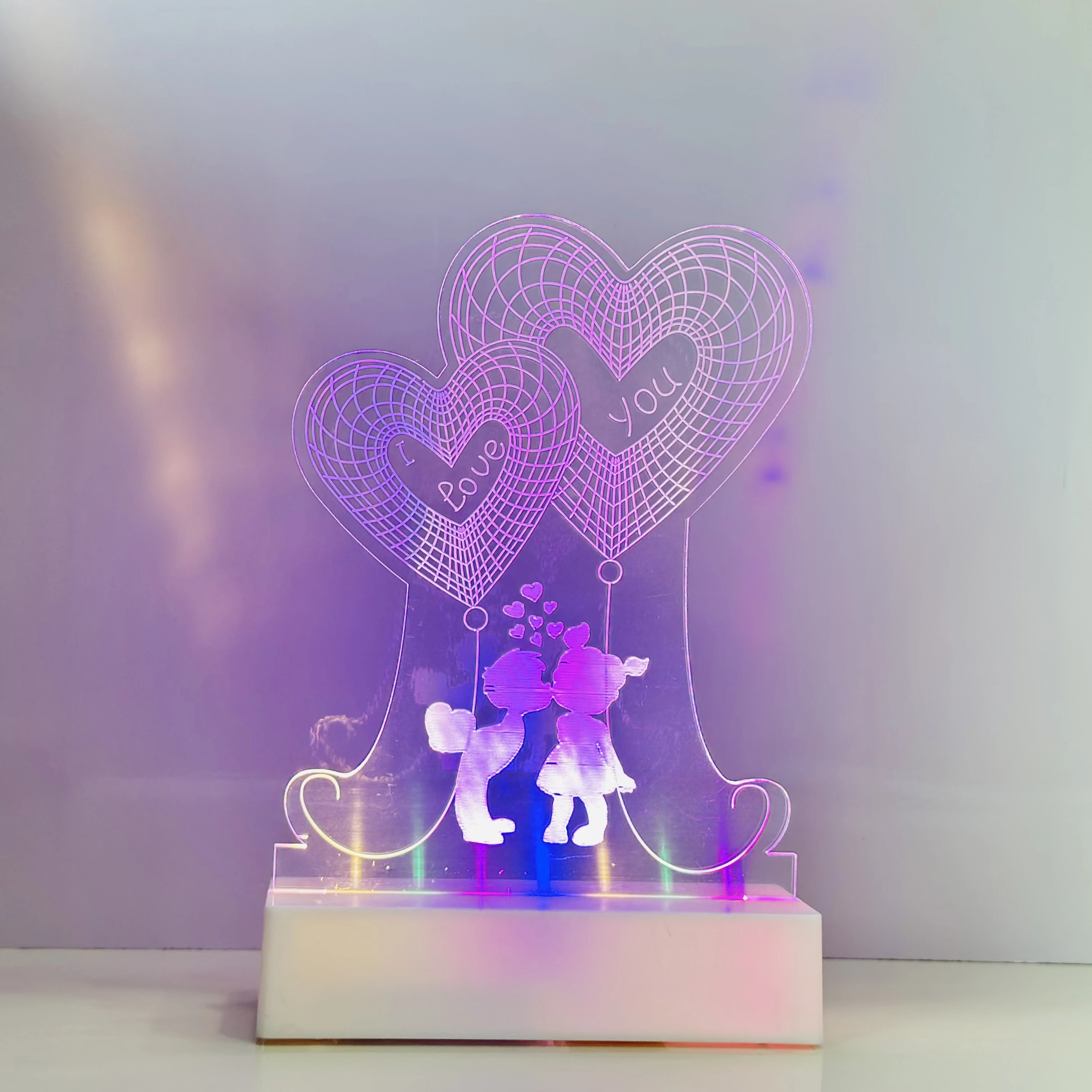 3D illusion LED night lamp with a "Heart Couple" design.(SKU-T1H4WF)