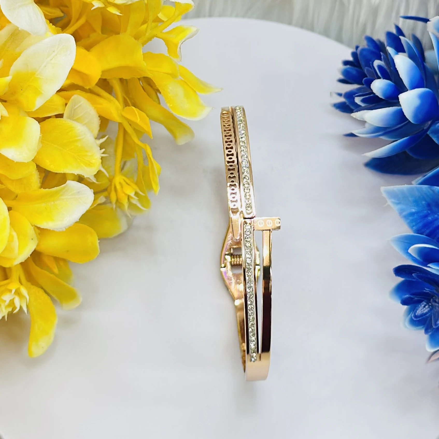 Gold plated Breslet