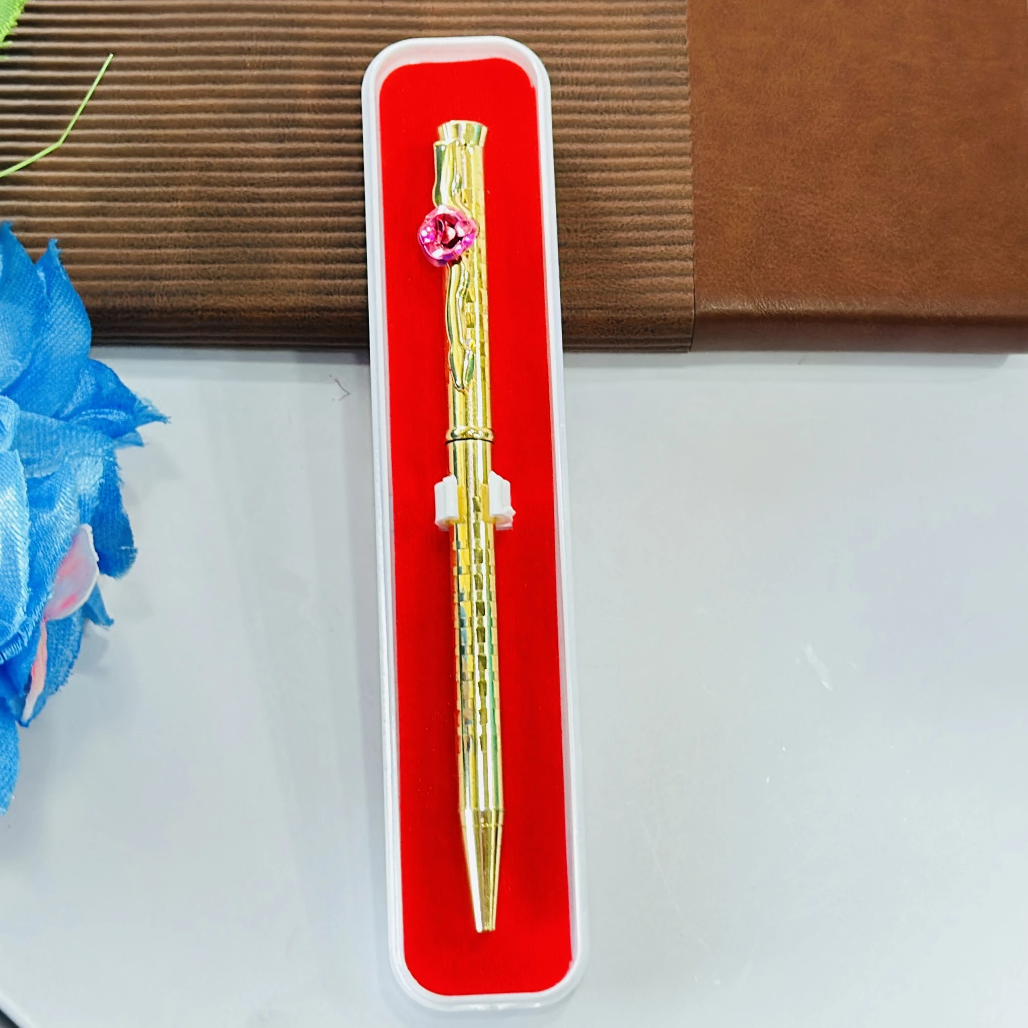 Decorative ballpoint pen