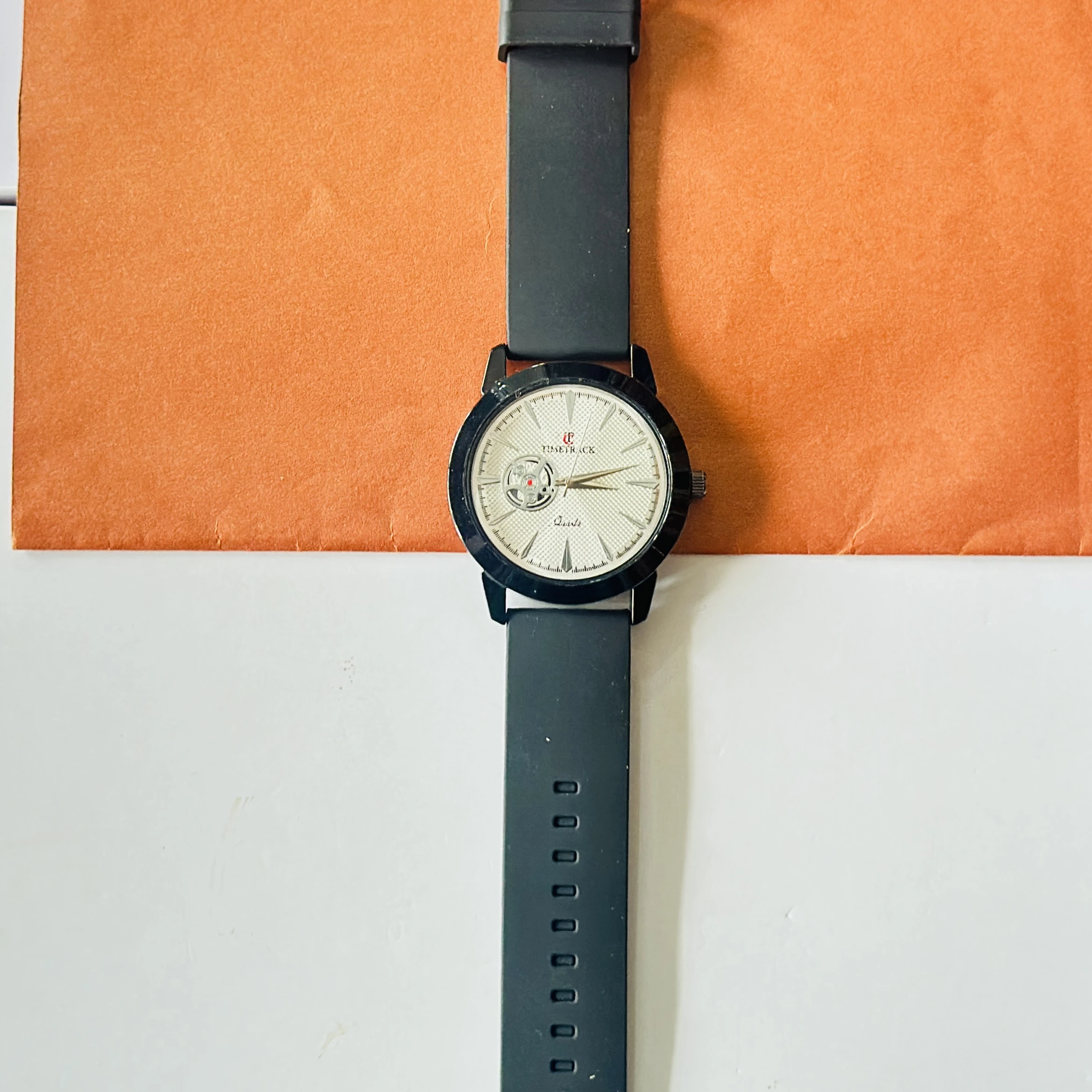 Timetrack quartz analog watch