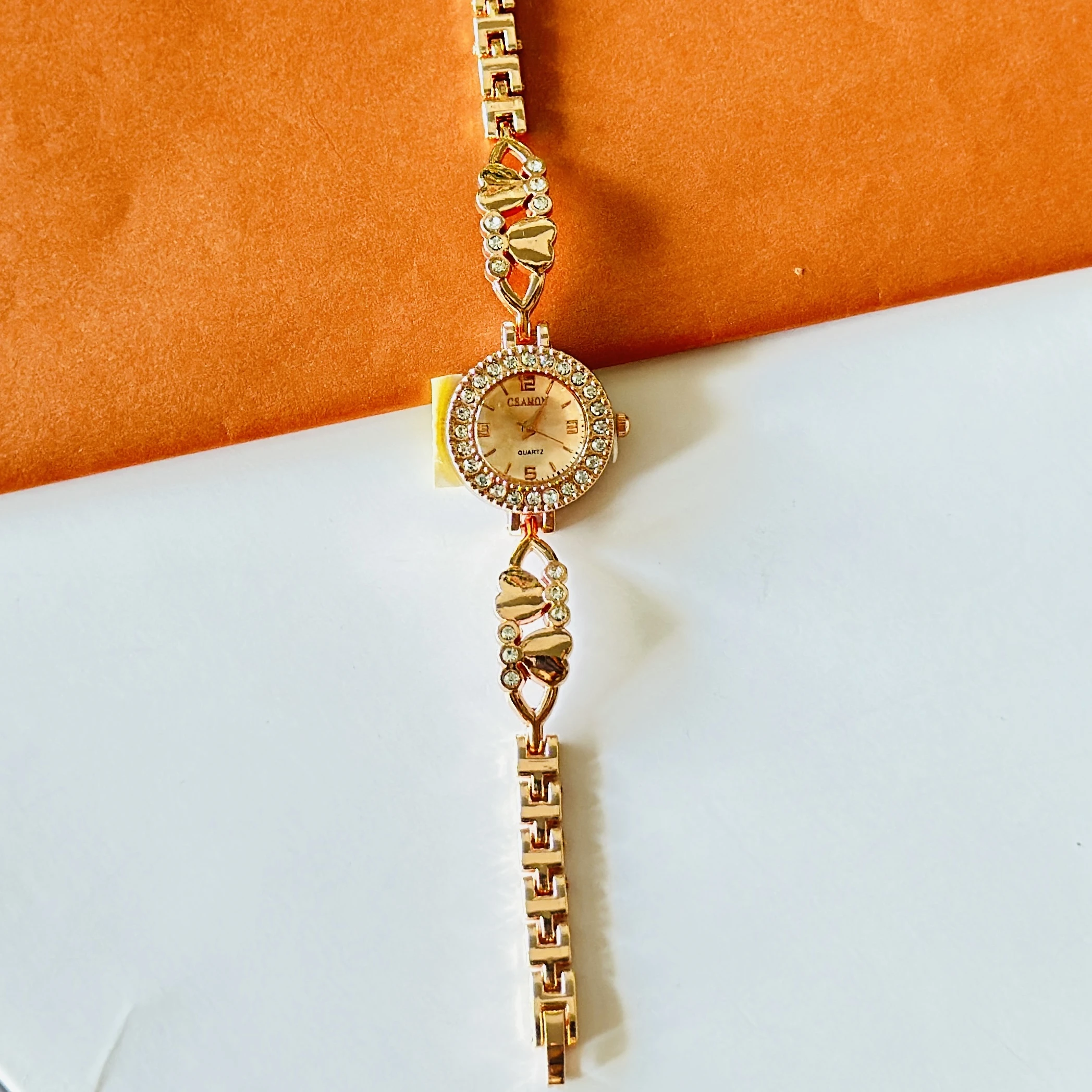 Analogue watch for girls