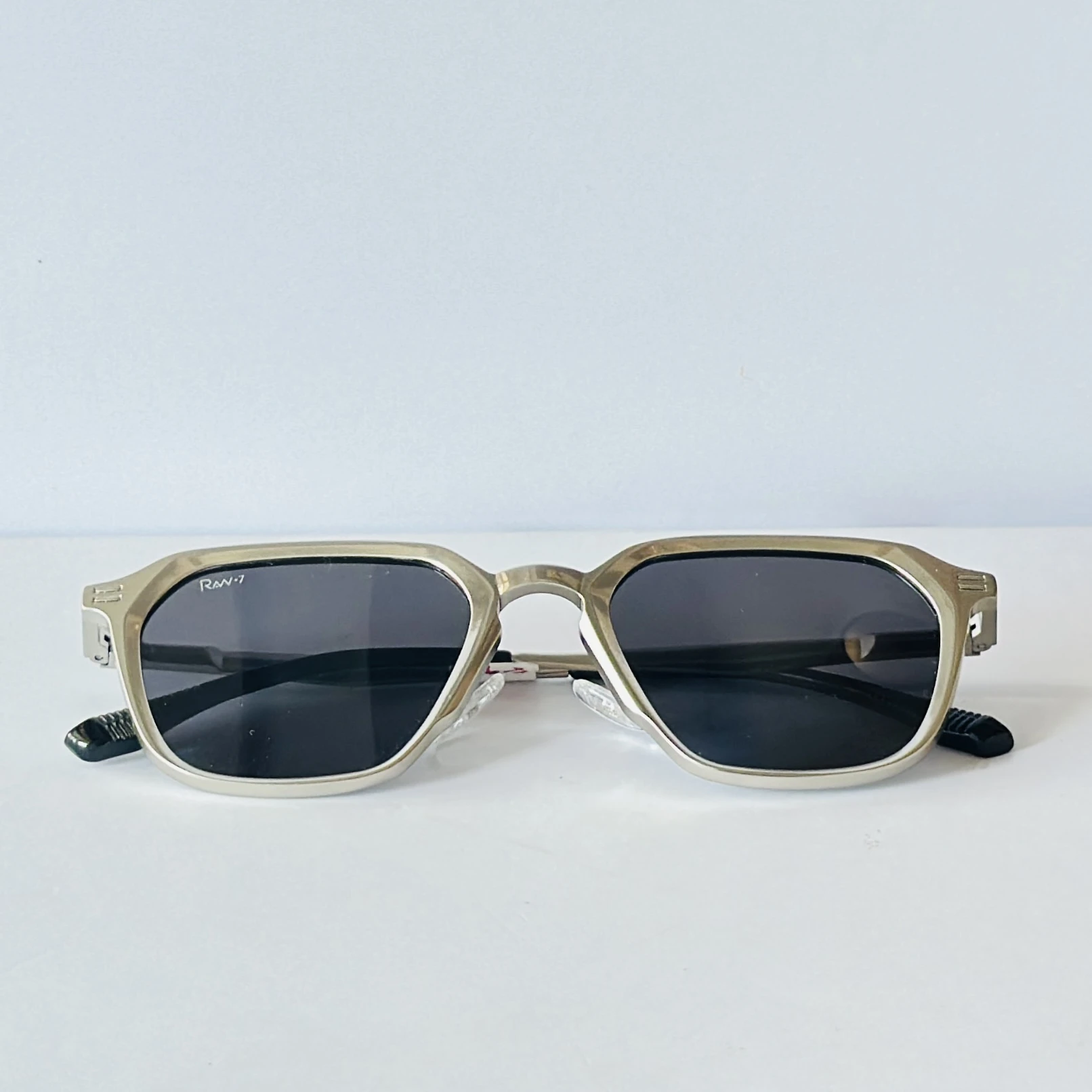 IRUS Men UV Protected Square Sunglasses