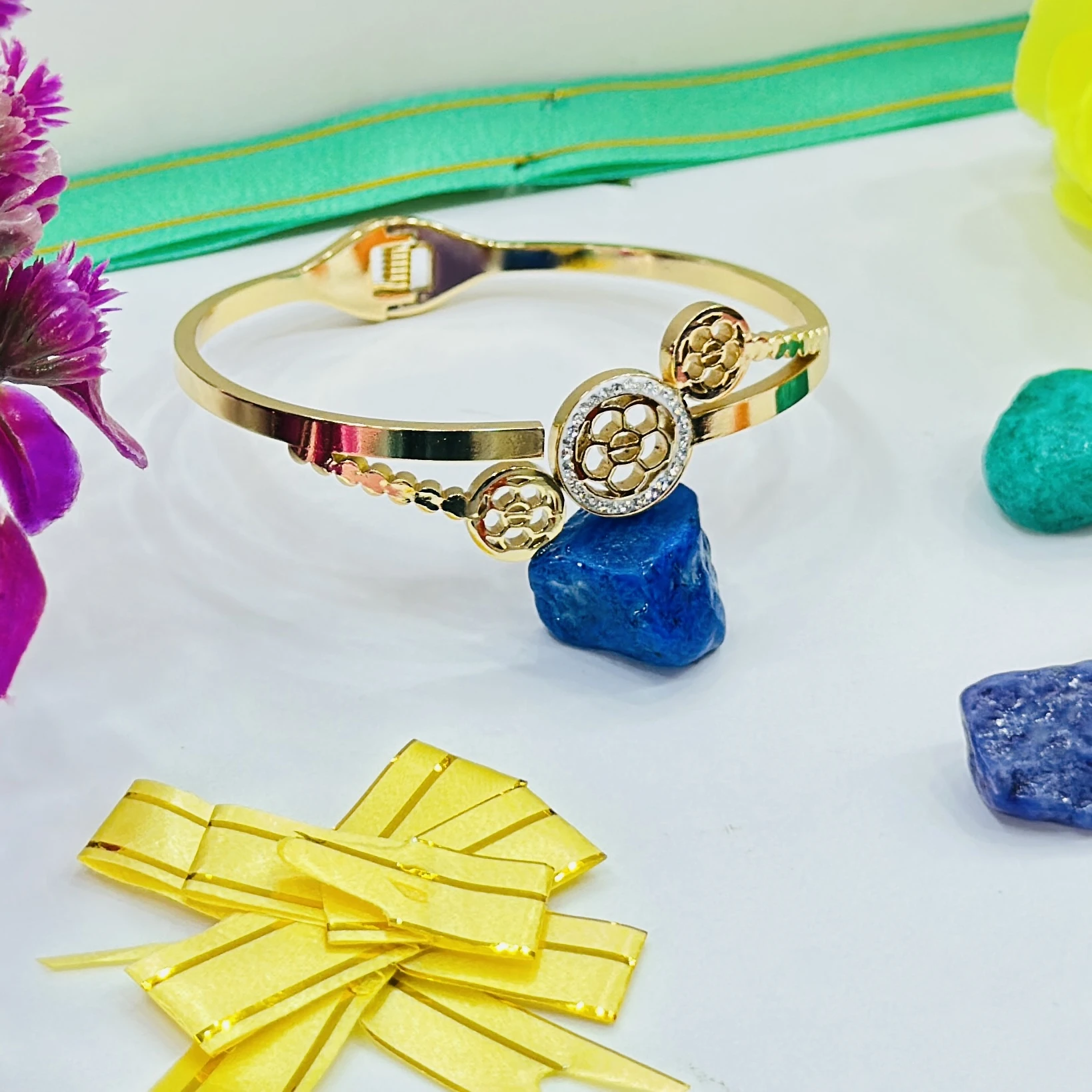gold-toned stainless steel openable bangle bracelet