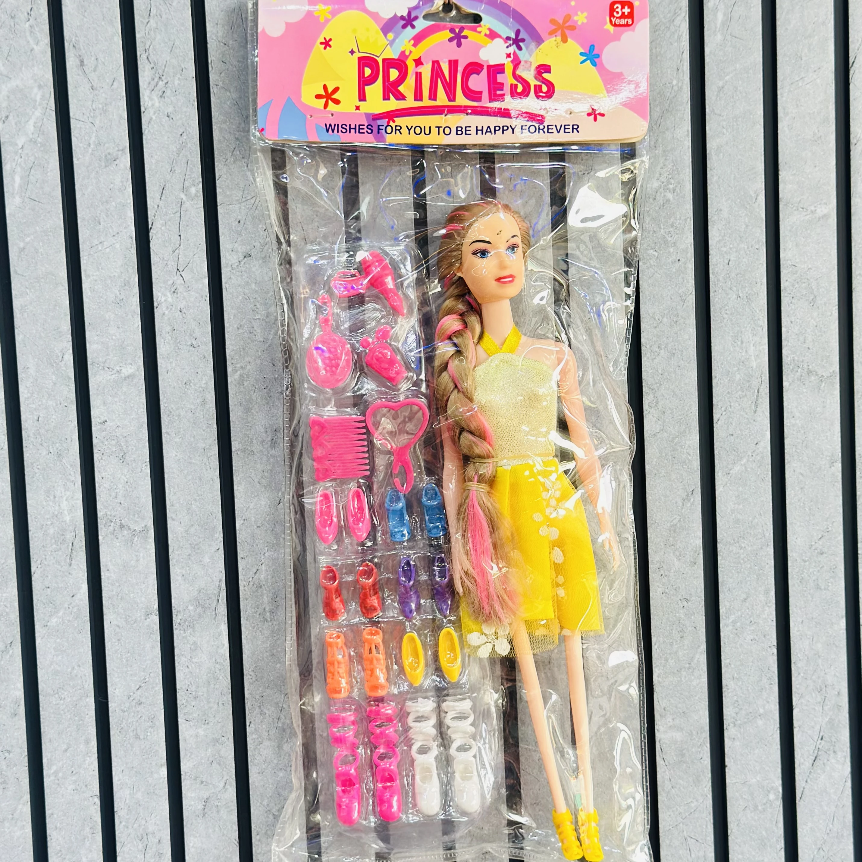 Fashion doll set with accessories.