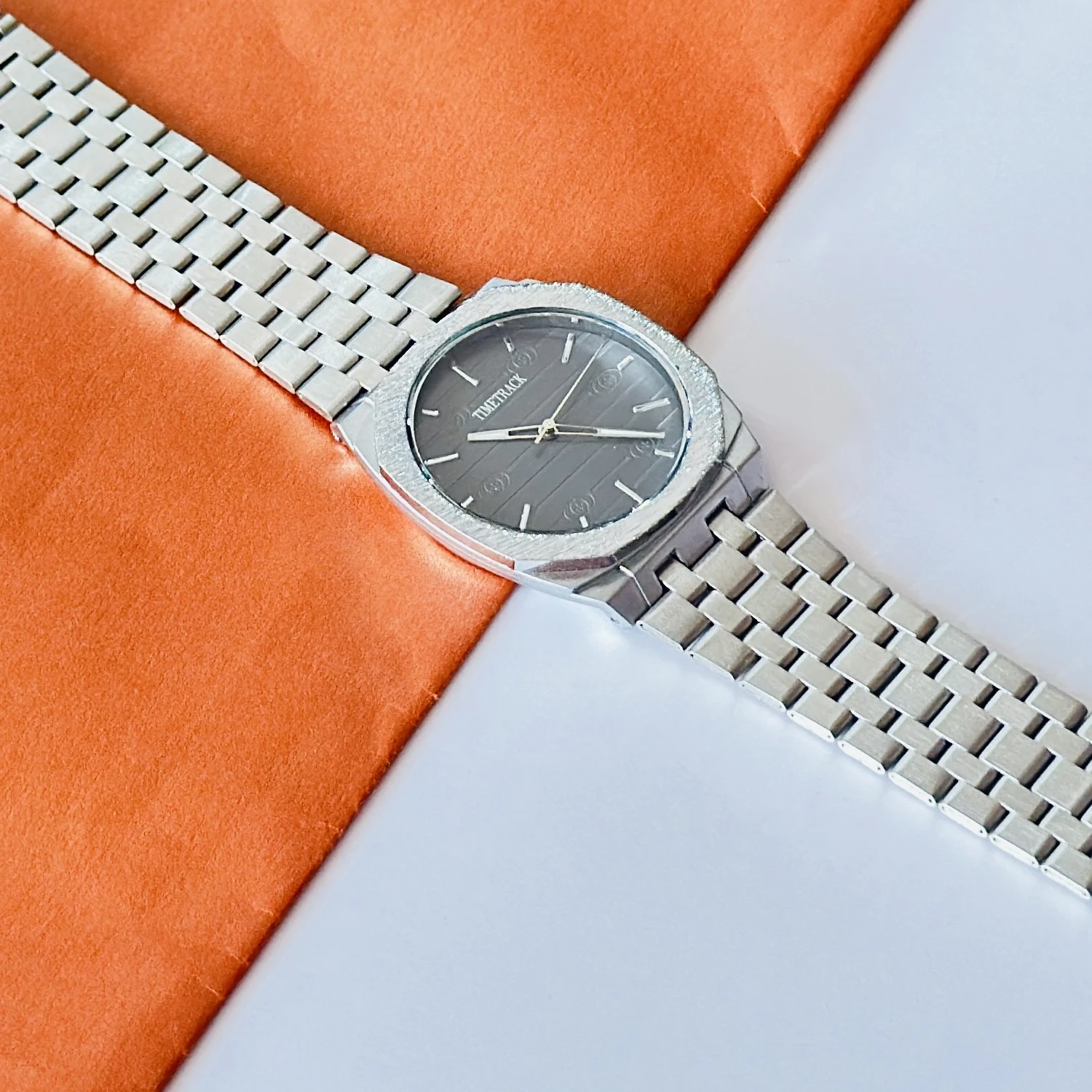 Quartz Analogue Watch For Man’s