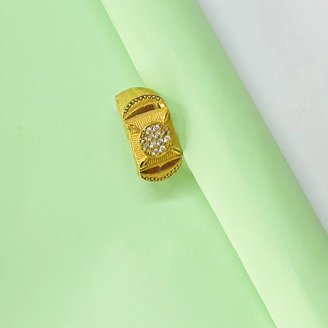 AanyaCentric men's gold-plated American diamond finger ring.