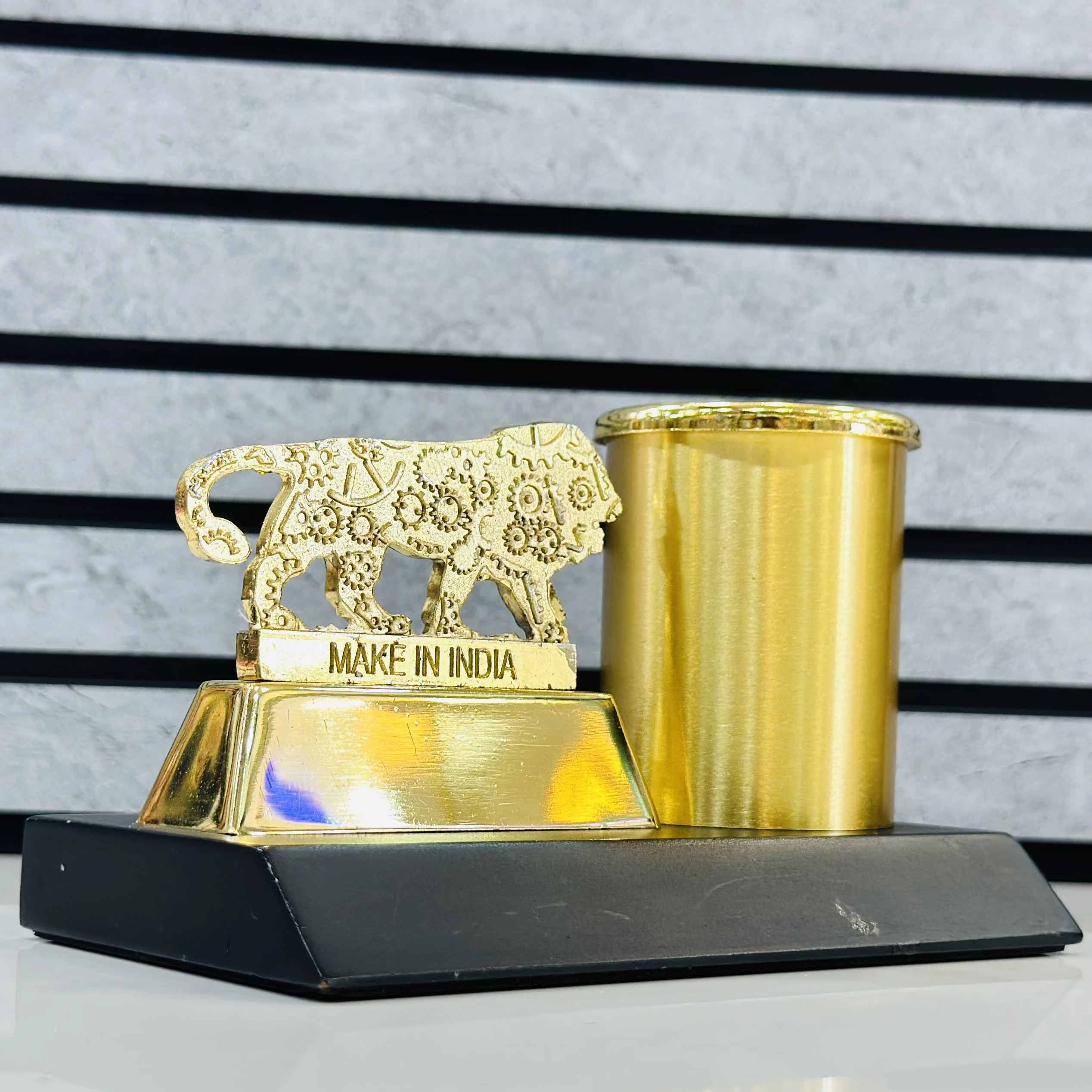 Make in India Lion Gold-Plated Pen Stand(SKU-A246IB)