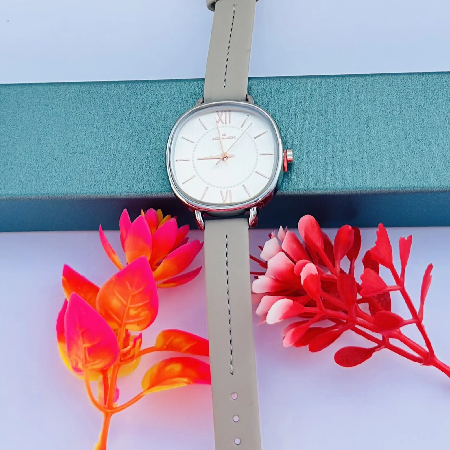 Time Gallery Fashion Strap Watch