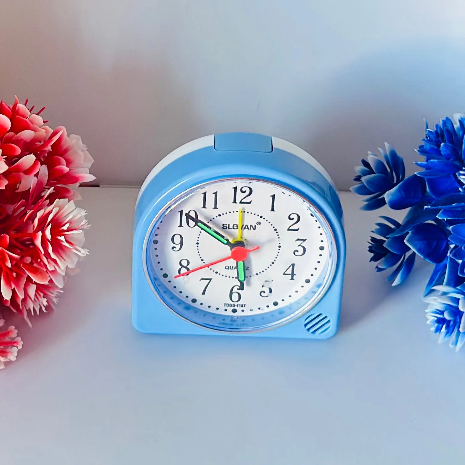 Plastic Beep Table Alarm Clock