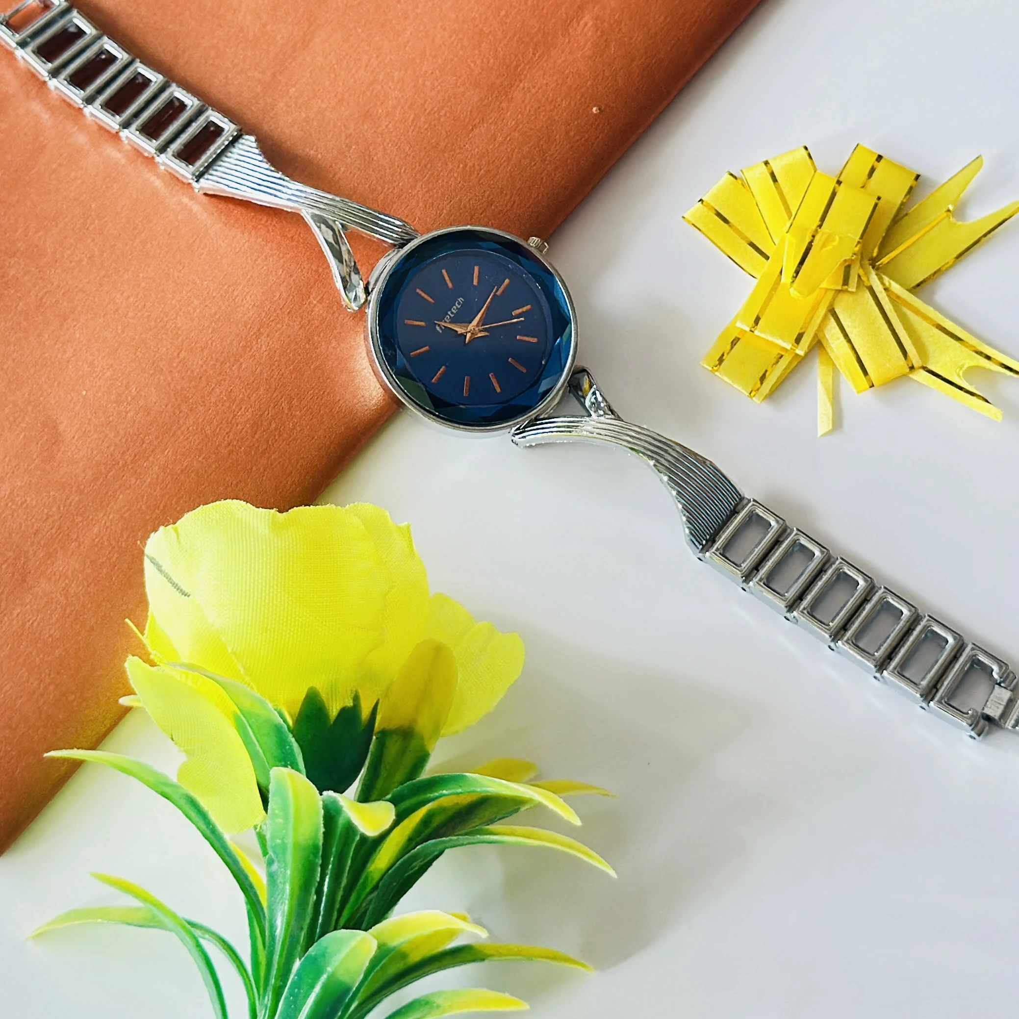 silver-toned Ajanta Quartz analog women's watch