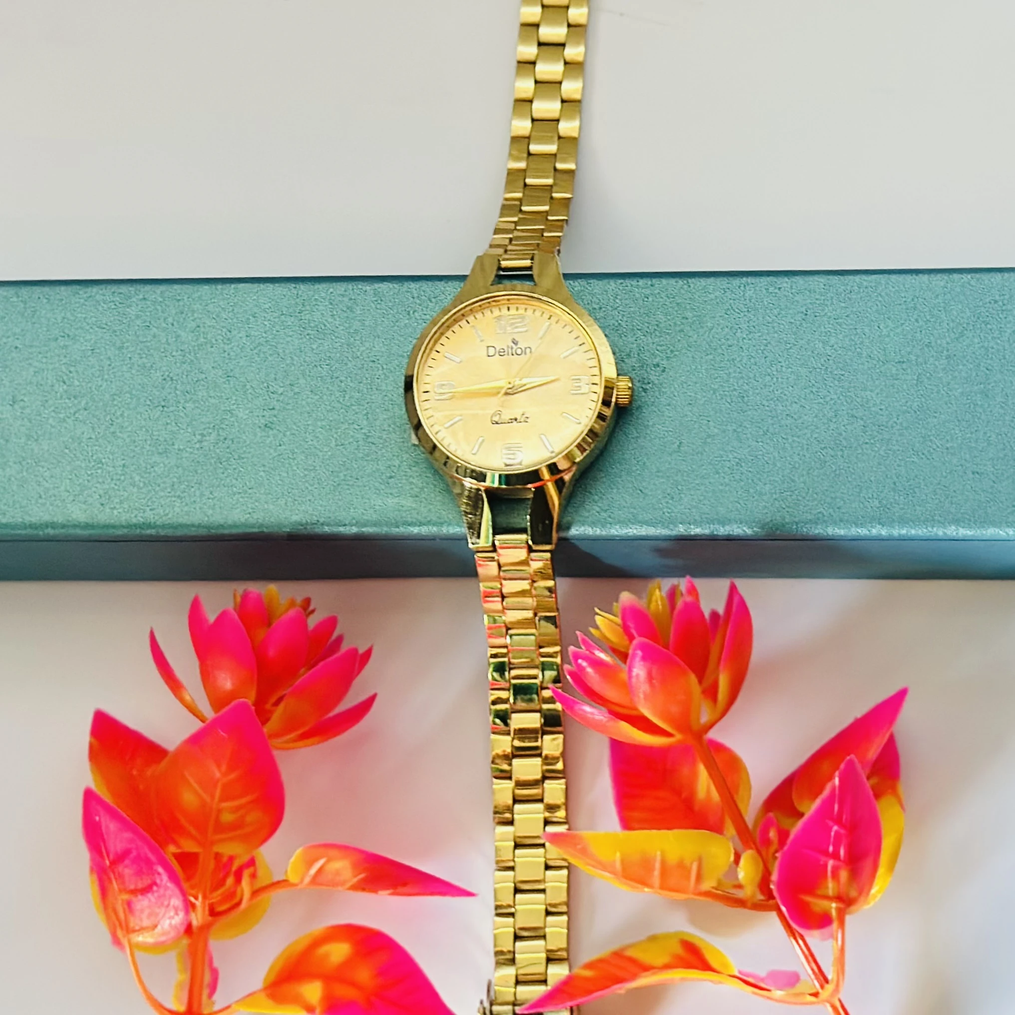 Gold tone Delton analog quartz watch