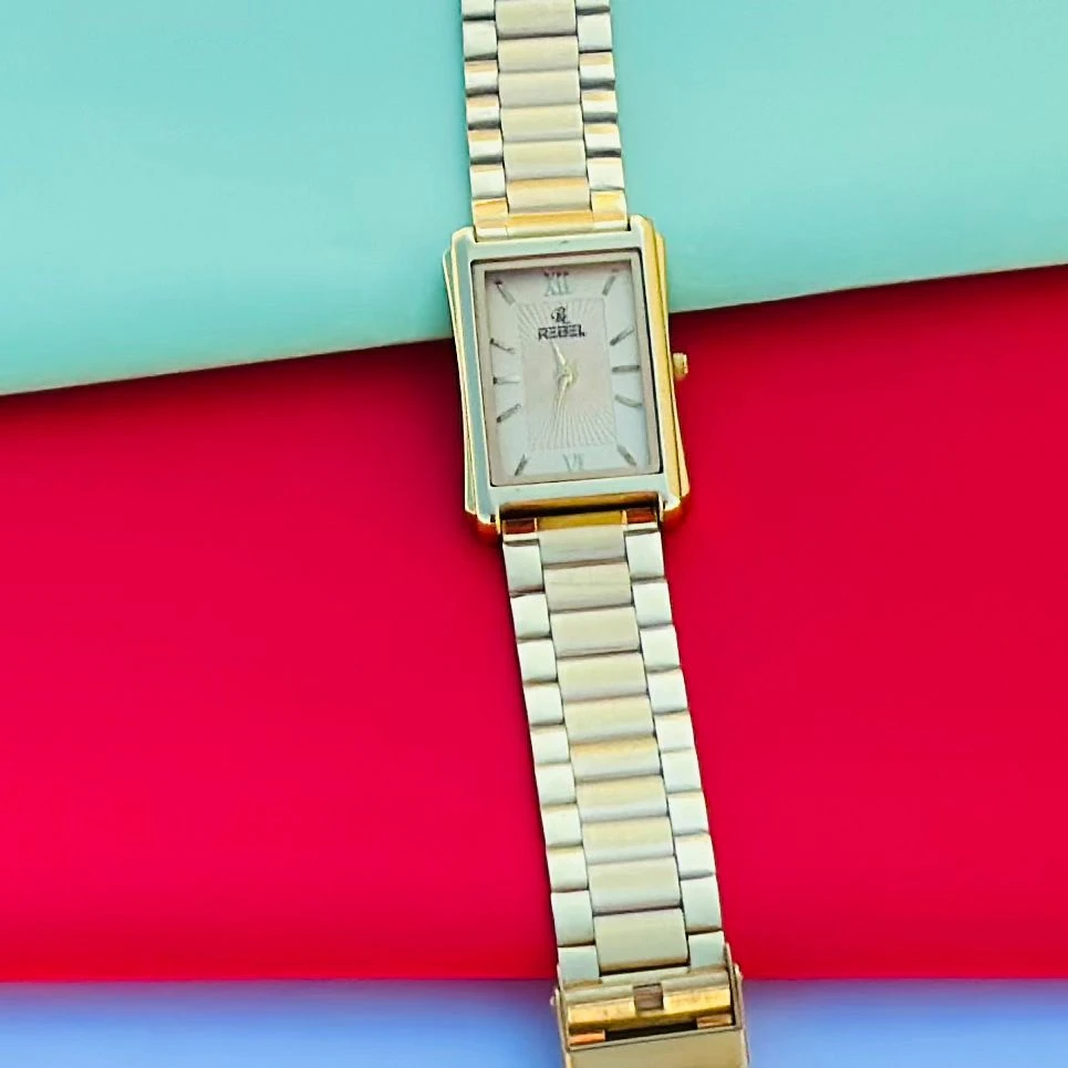 Golden Design analog watch