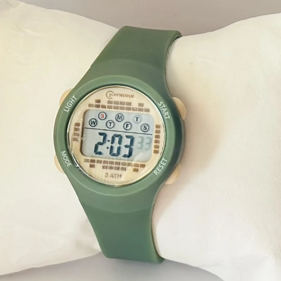multifunctional casual digital sport watch
