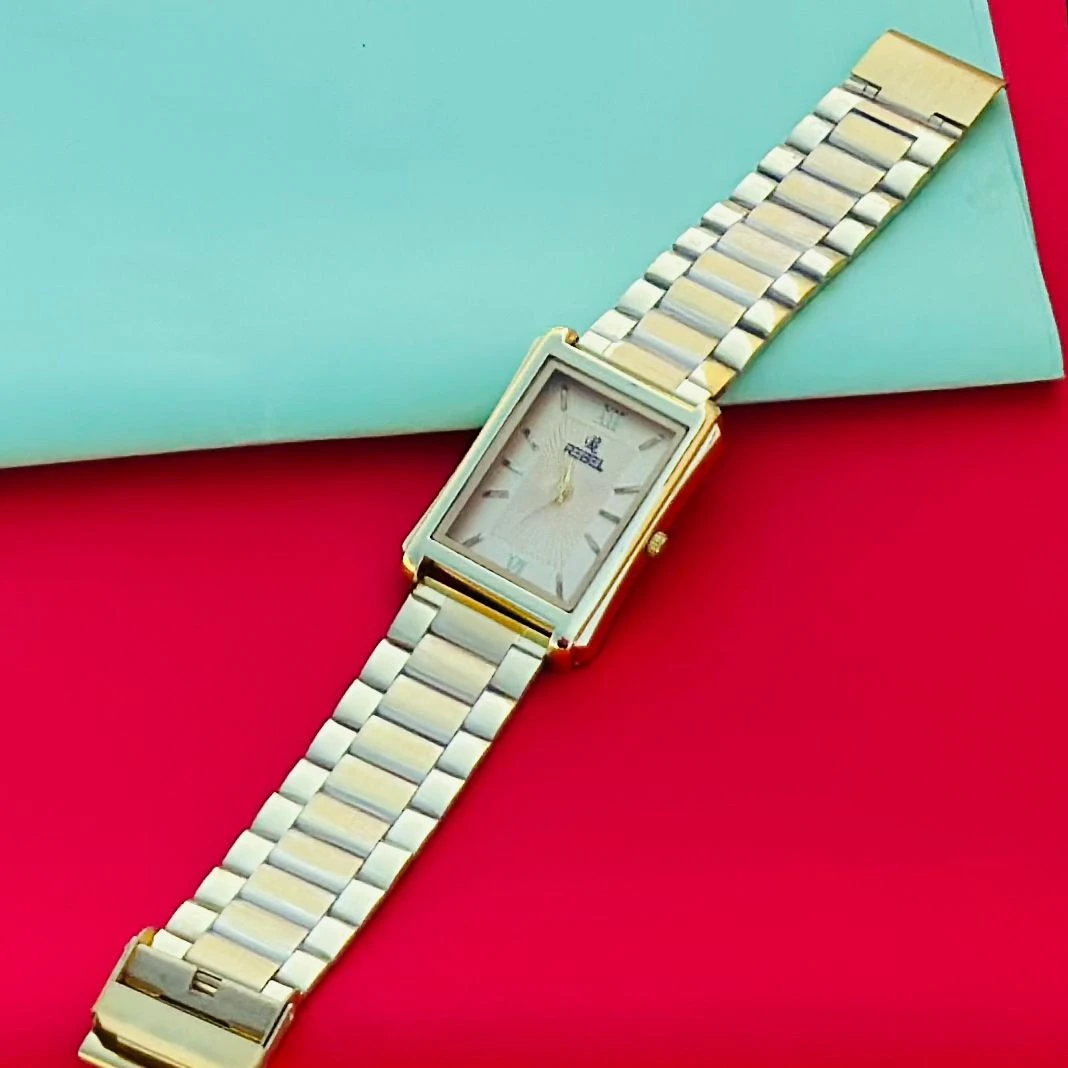 Golden Design analog watch
