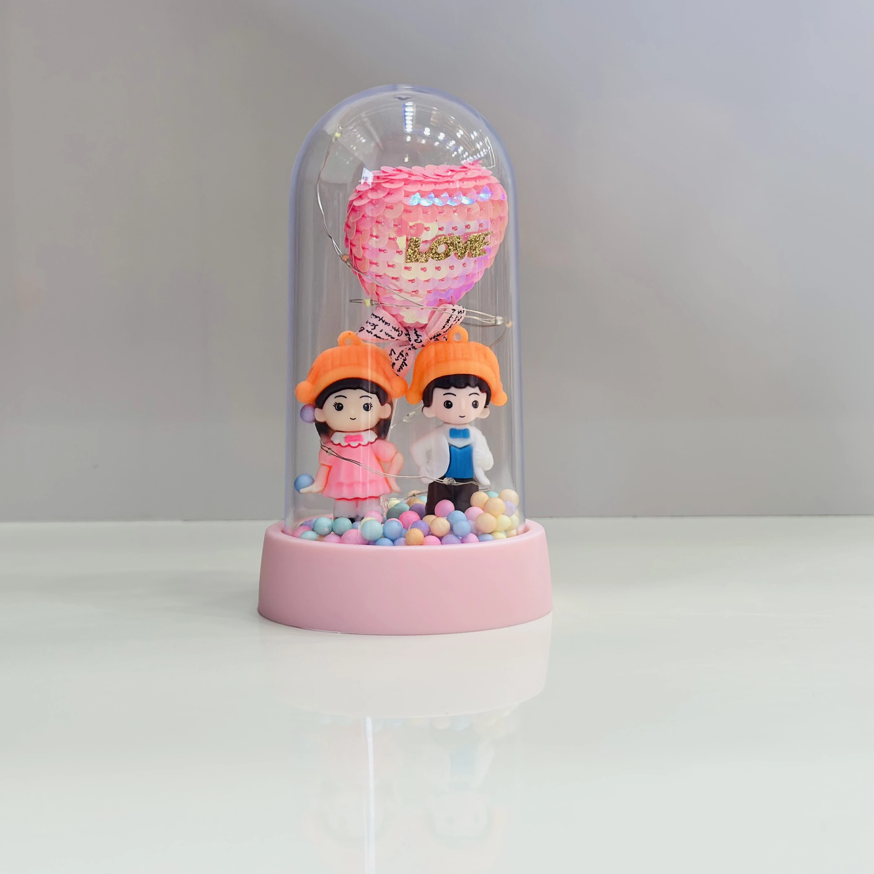"Love Couple LED Light in Glass Dome(SKU-QQRQW7)