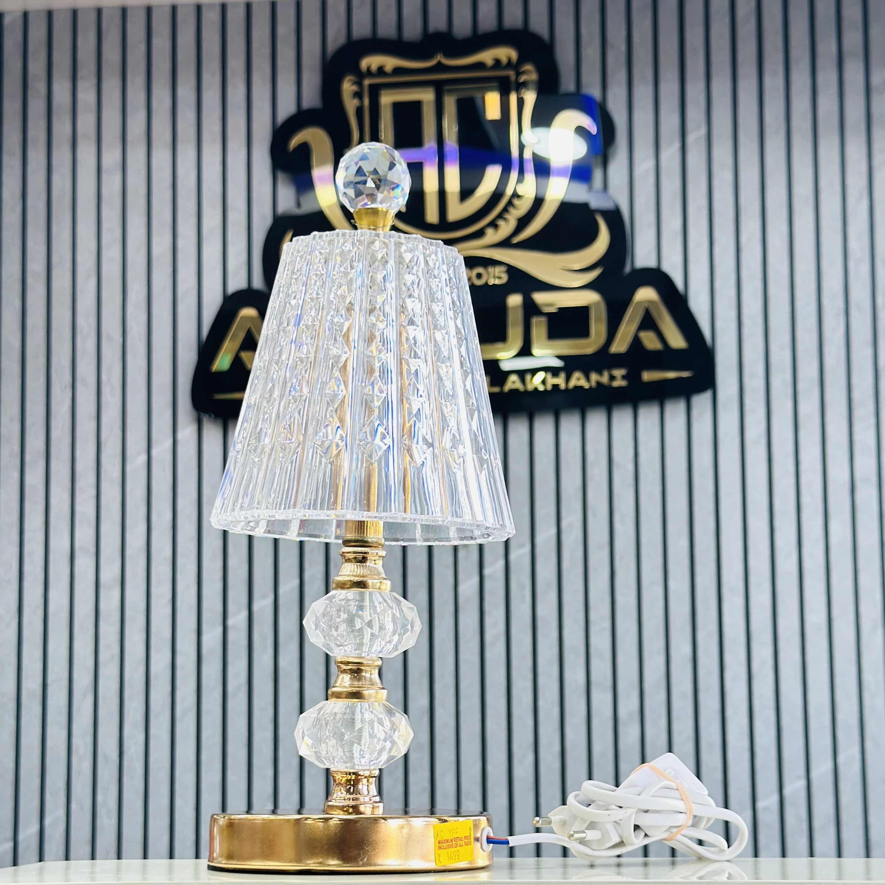 Crystal table lamp (SKU-3K534Y)