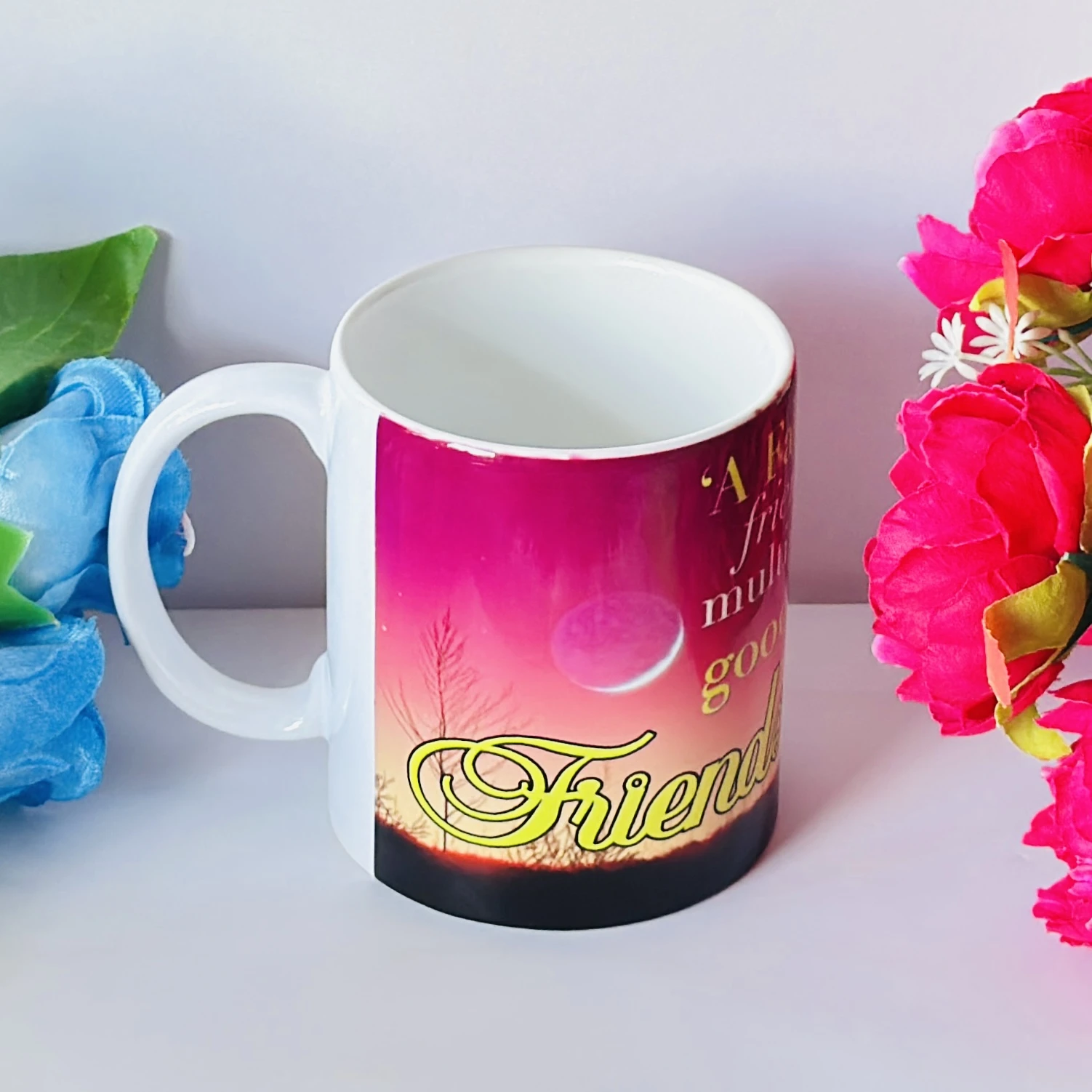 ceramic coffee mug with a "Friends" graphic print. …..B0KHC1