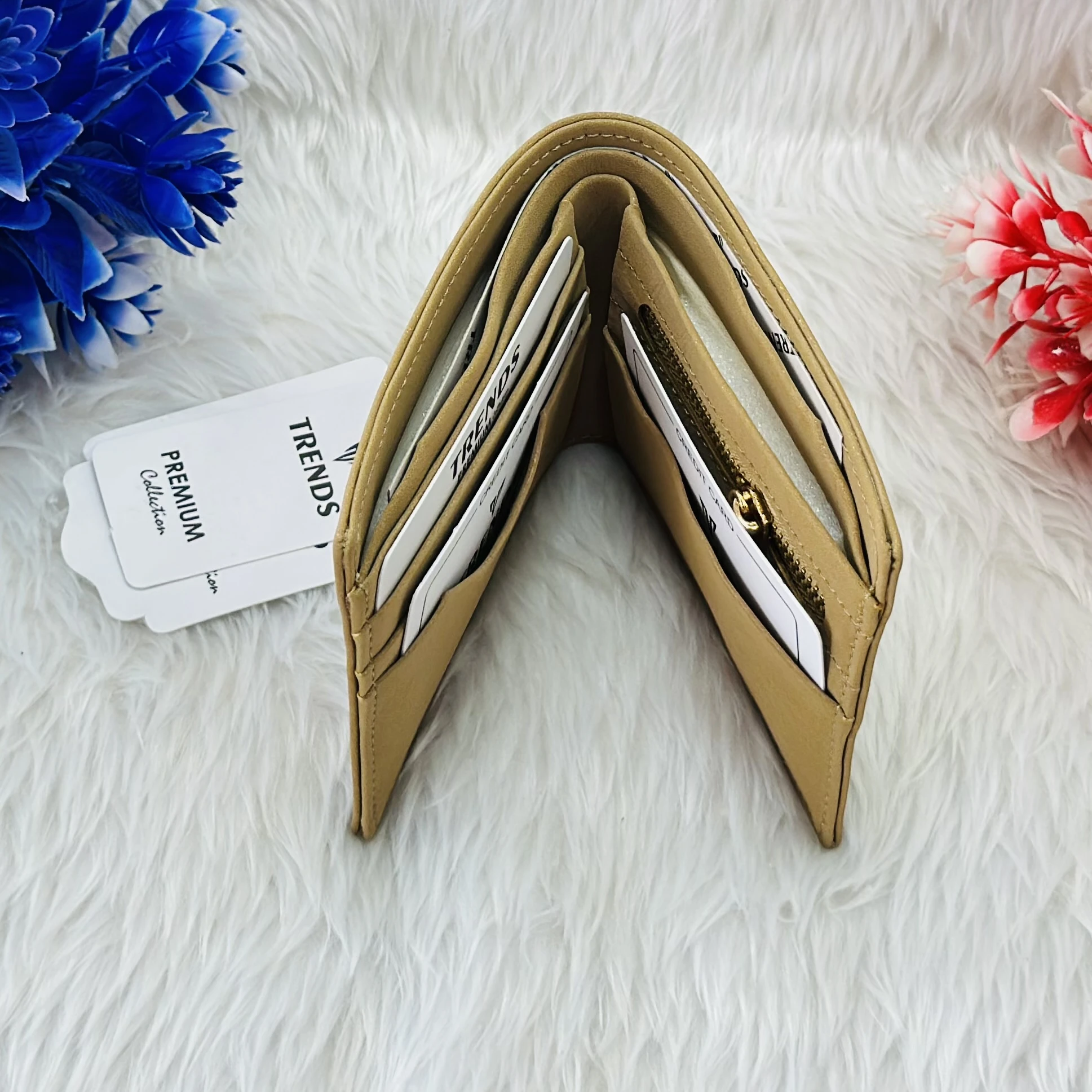 Beige or mustard bi-fold men's wallet