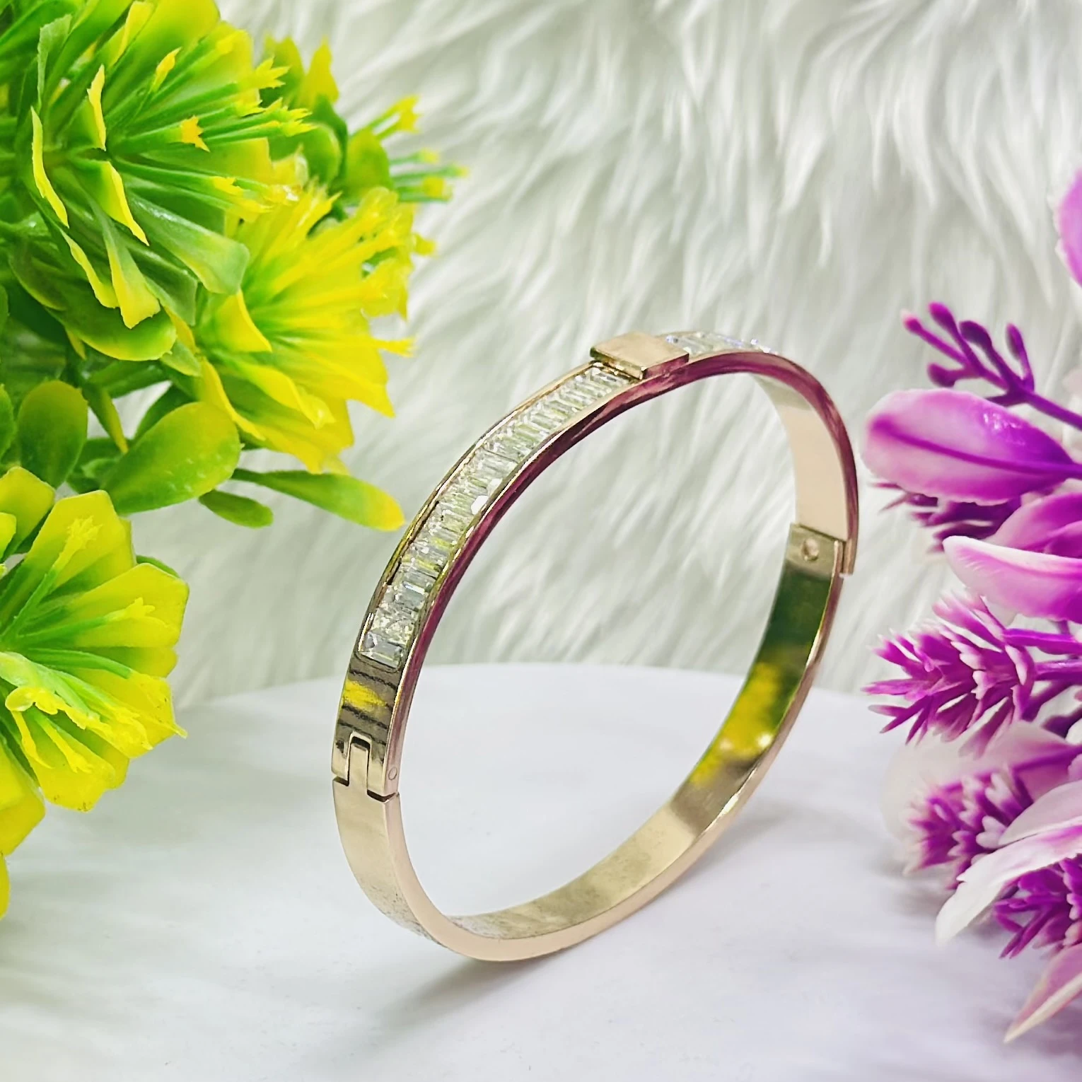 Gold plated Breslet