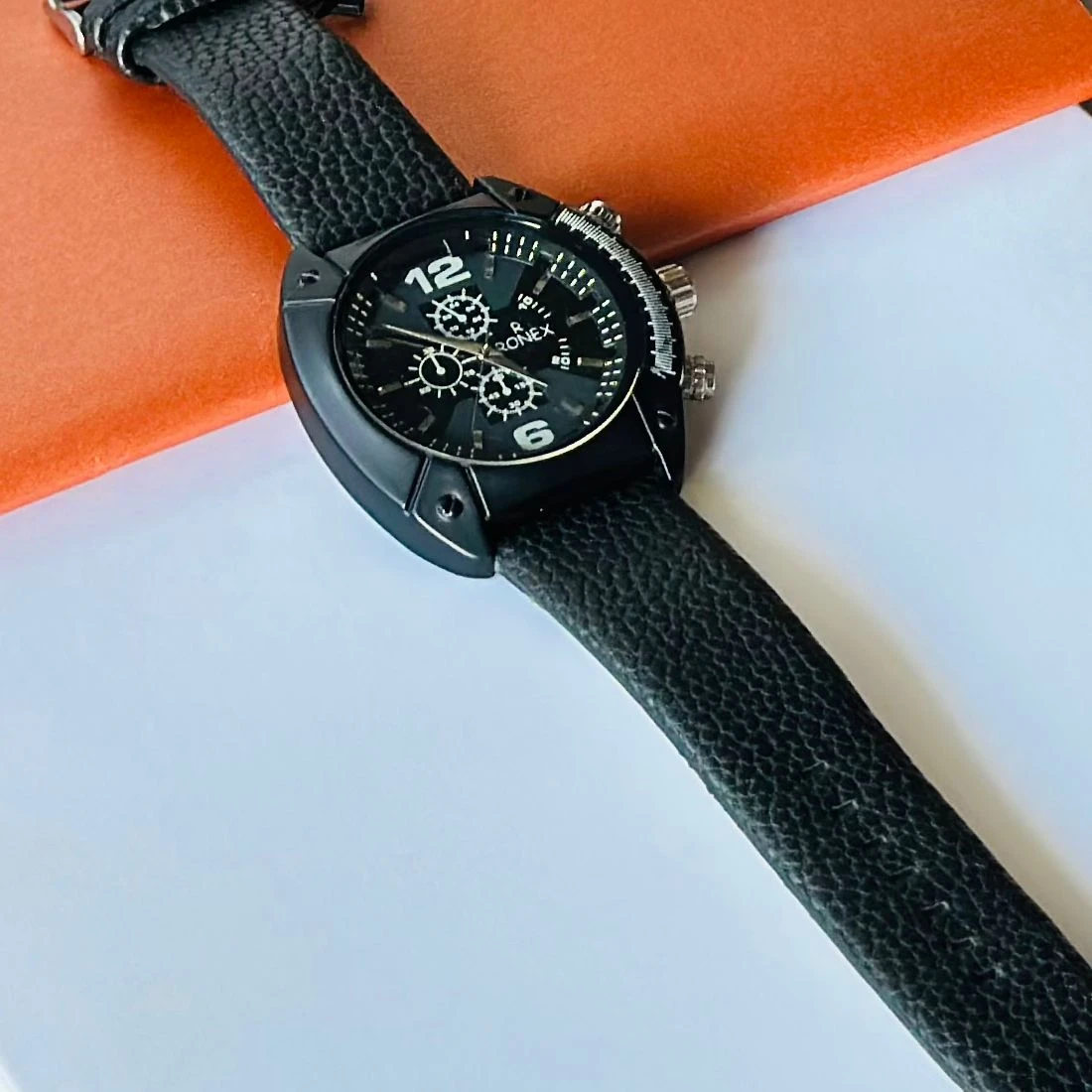 Black analog watch For man’s