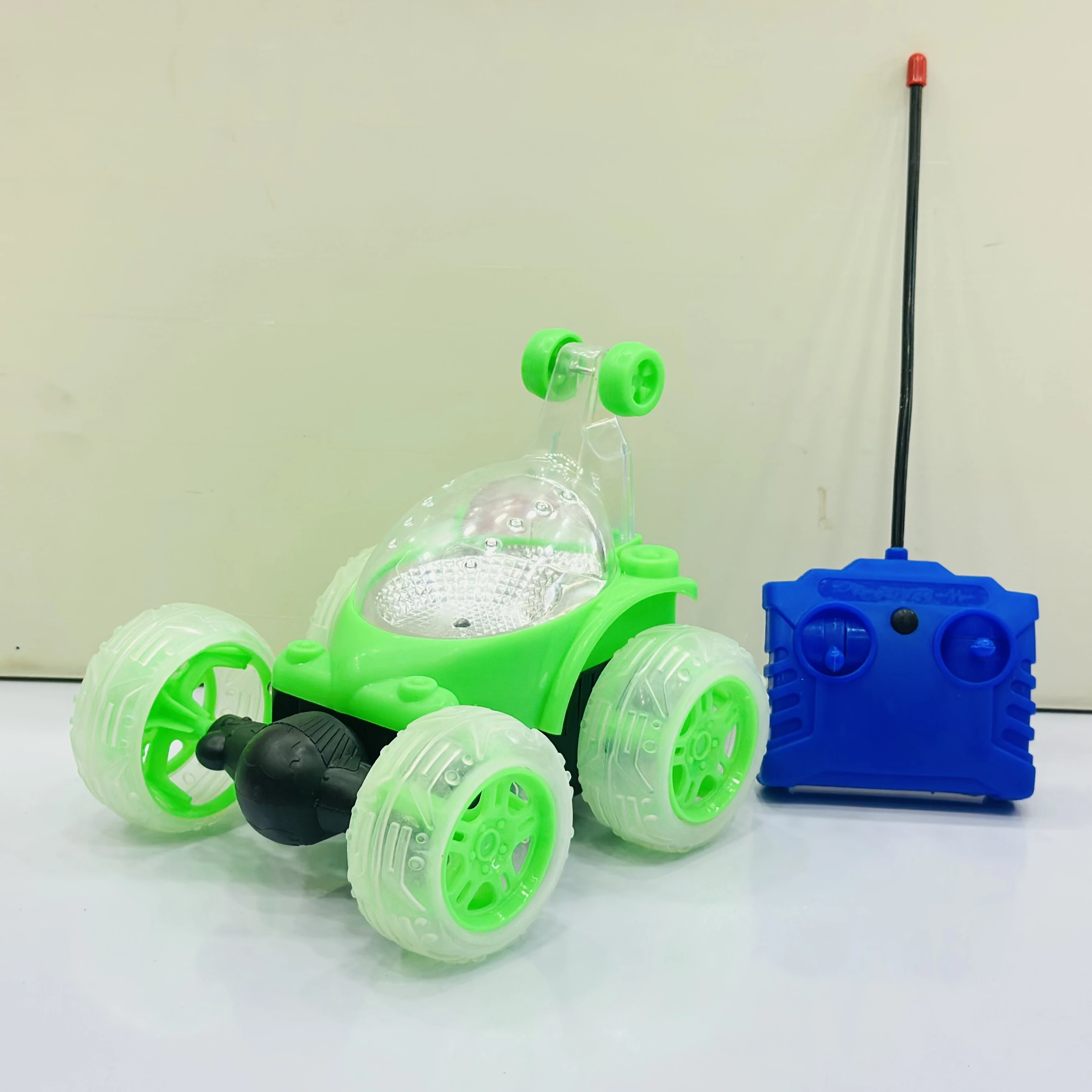 Remote control stunt car