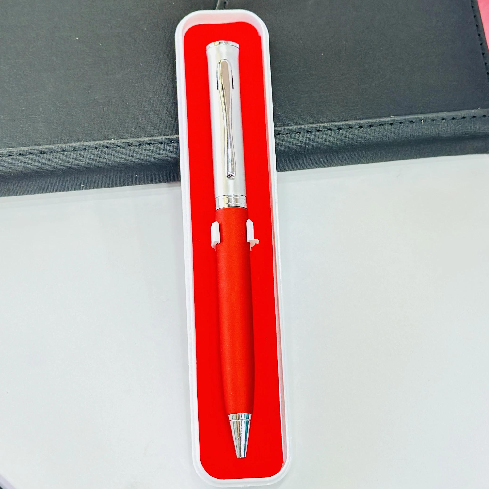 Ballpoint pen