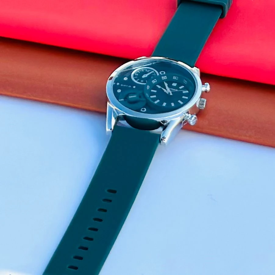 Black analog watch For man’s