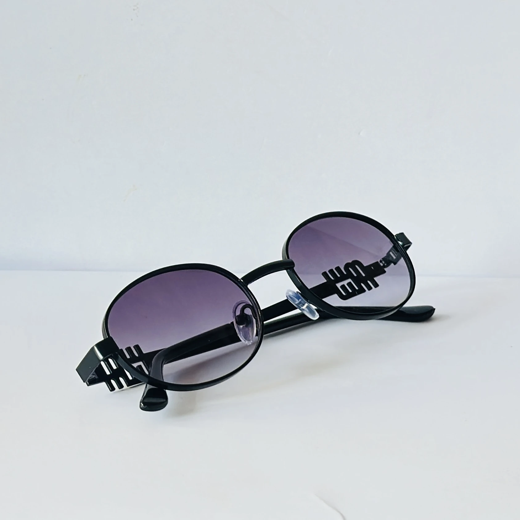 Mont Davis round metal unisex sunglasses