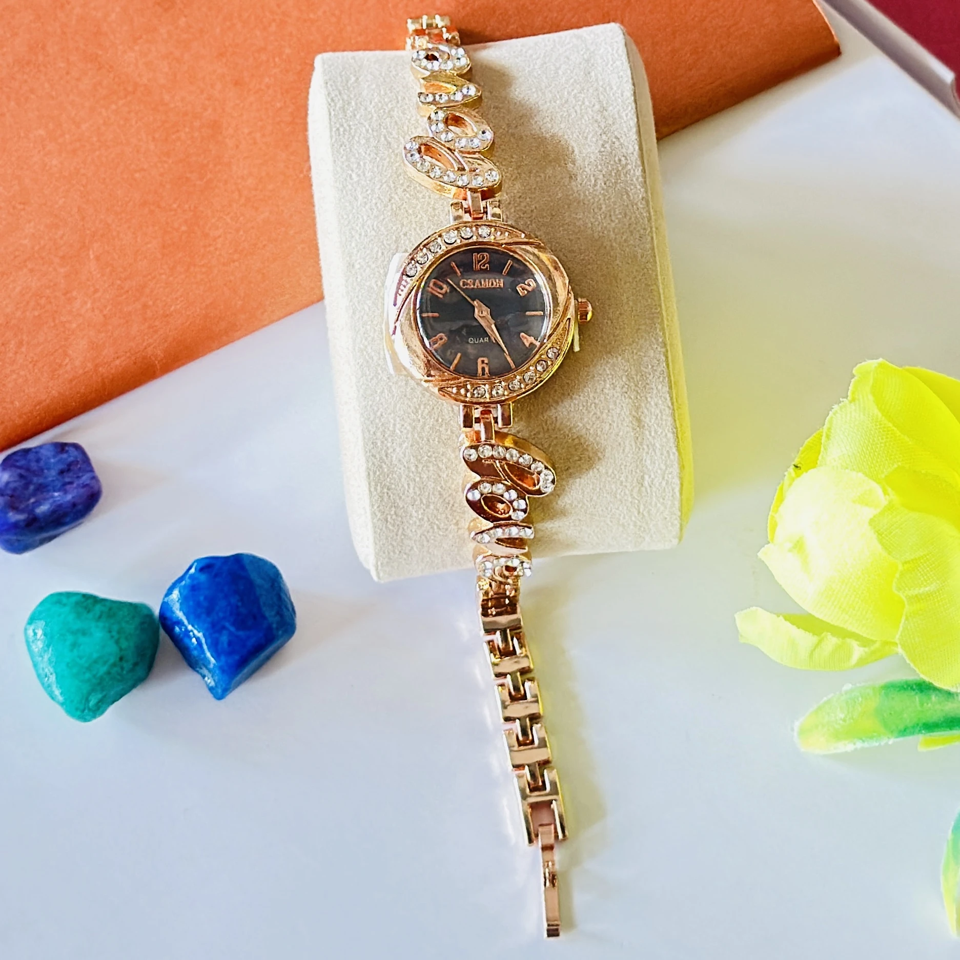 Quartz Analogue Watch for girls