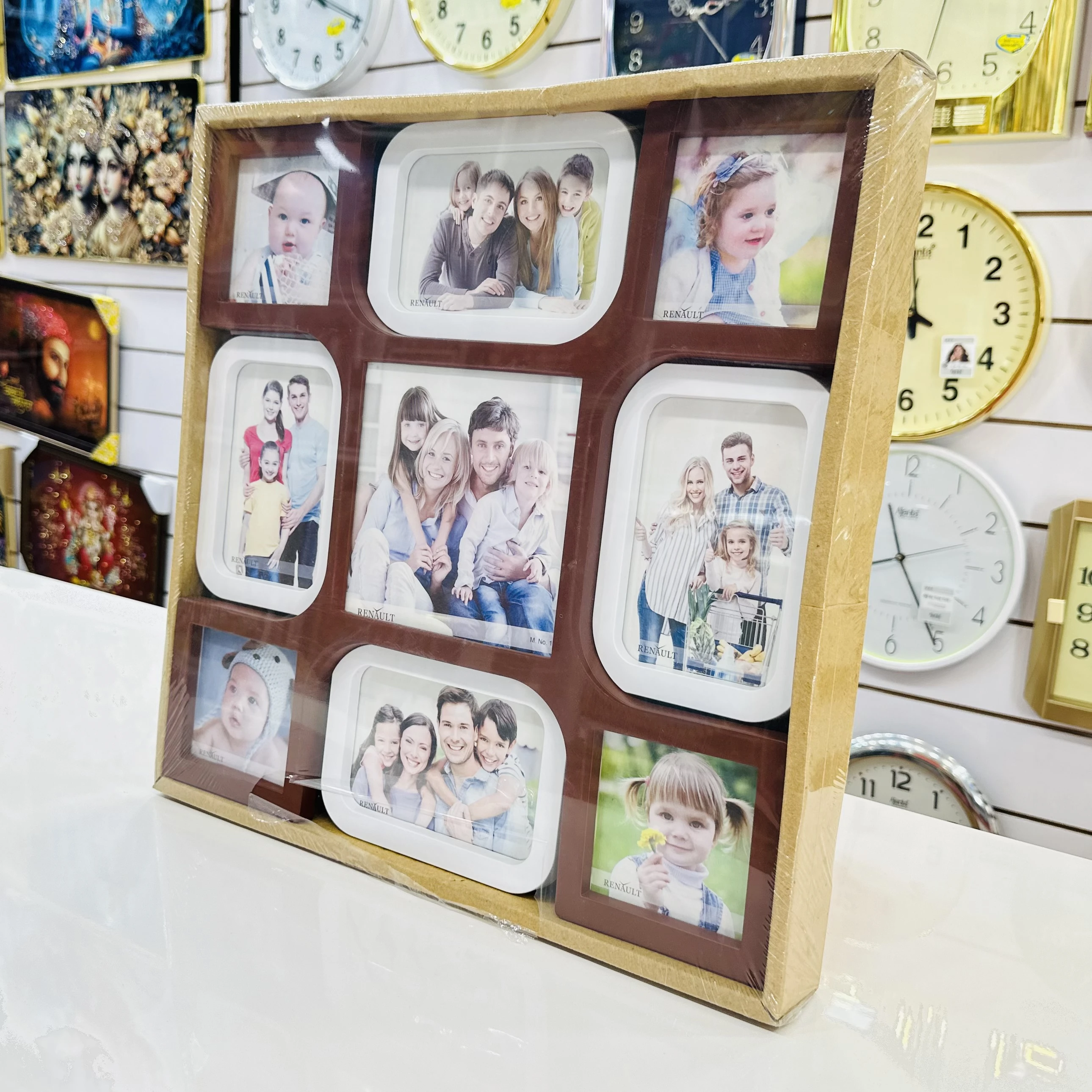 Customized photo frame (SKU-3Z4ZNB)