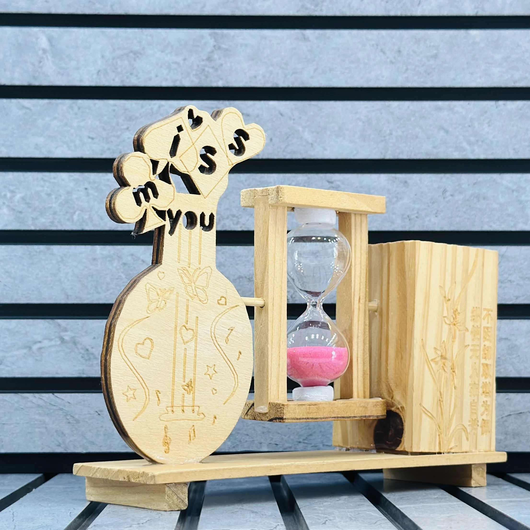 Wooden pen stand (SKU-Q5WC5X)