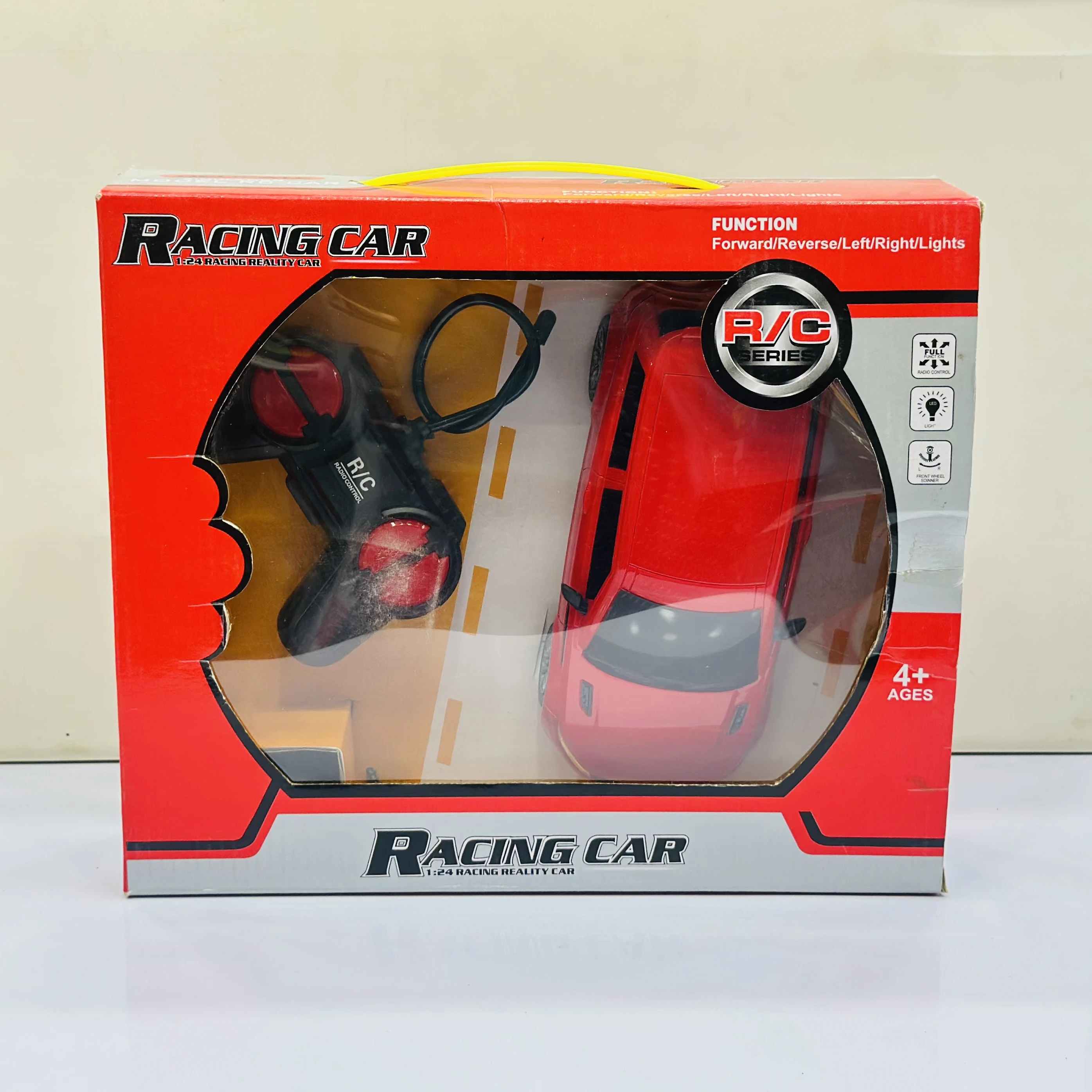 Remote control toy racing car set
