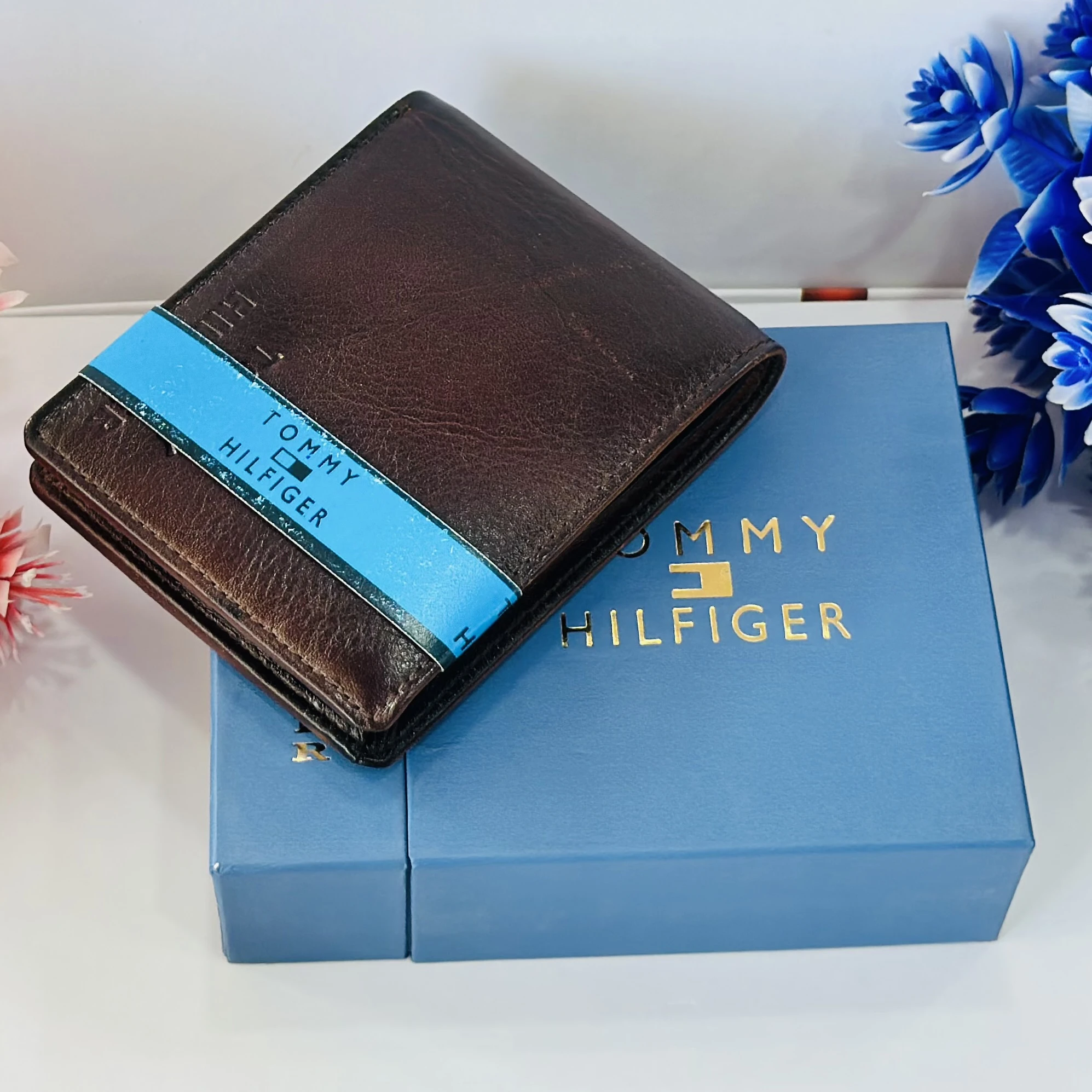 Tommy Hilfiger Men Black Solid Genuine Leather Two Fold Walle