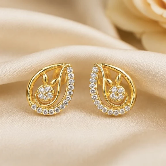 Joyalukkas 22KT gold stud earrings