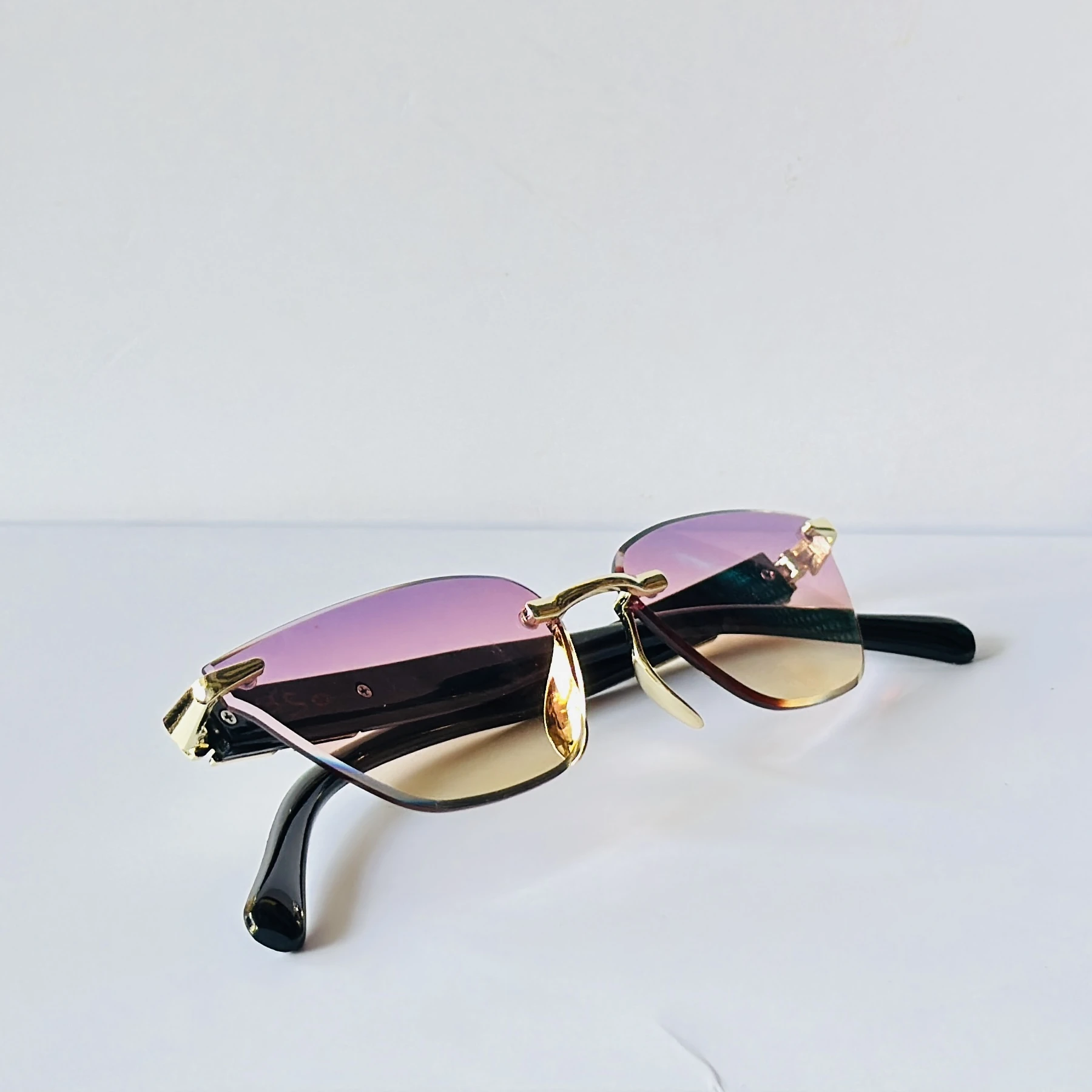 Rimless cat-eye sunglasses