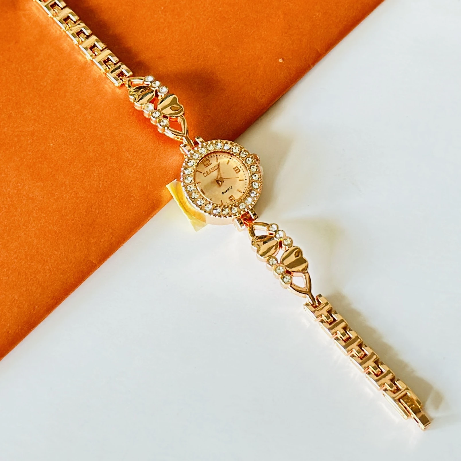 Analogue watch for girls
