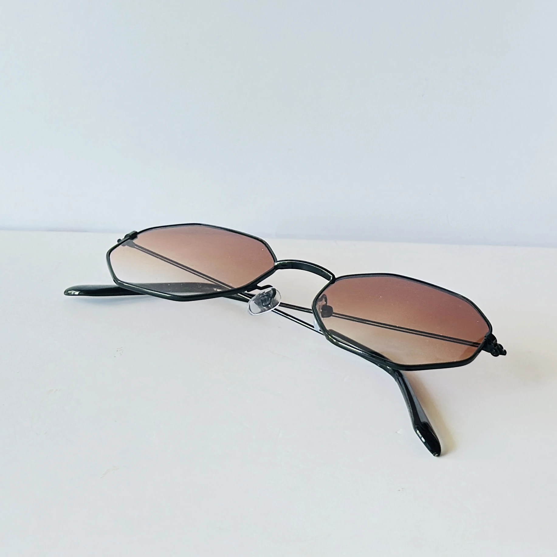 Unisex Brown Lens & Black Round Sunglasses with UV Protected Lenses