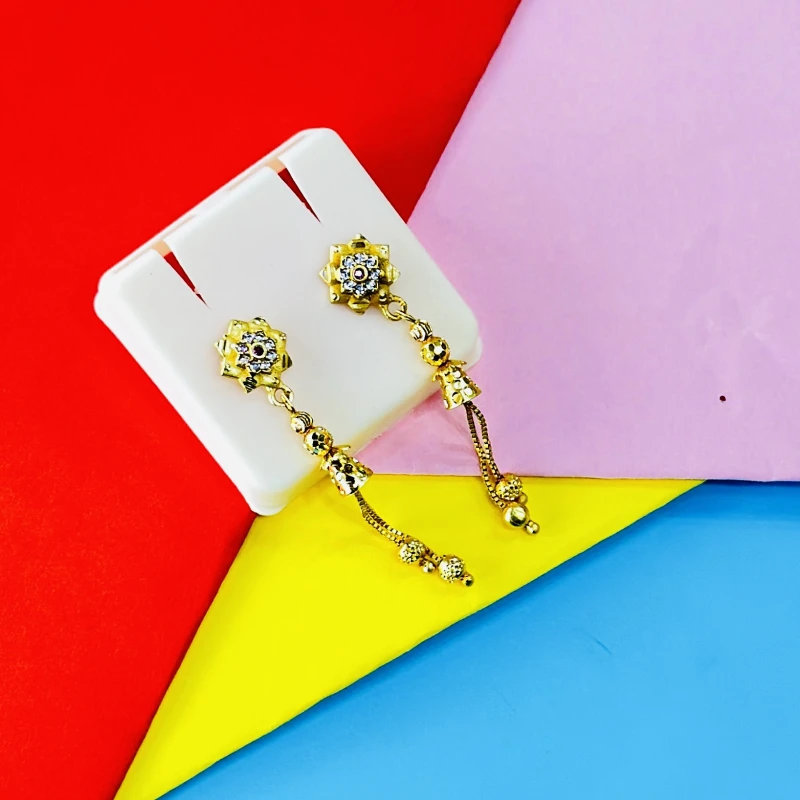 pair of gold-plated drop earrings