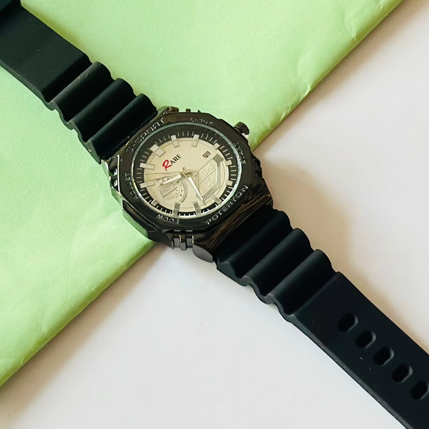 Quartz analog watch For man’s