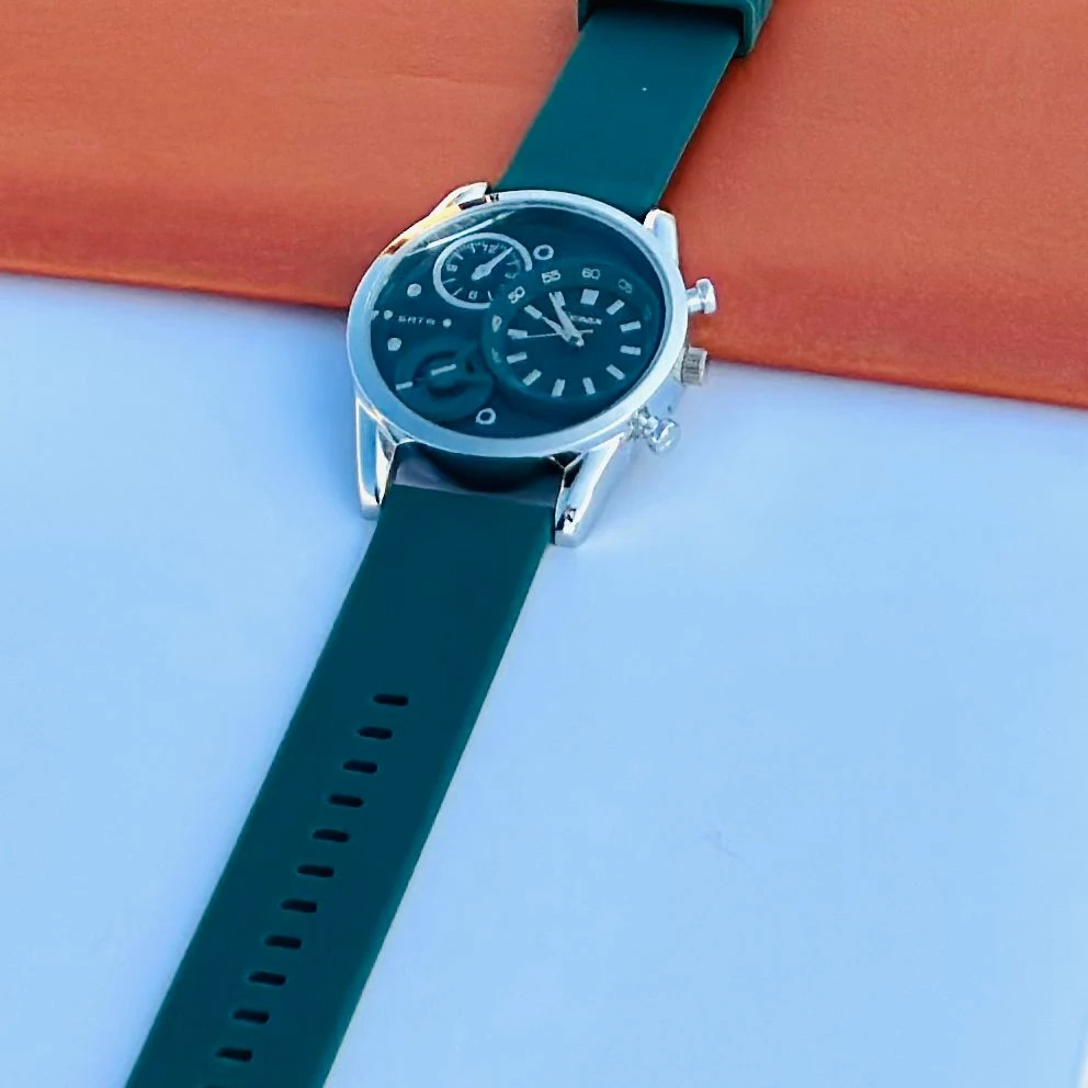Black analog watch For man’s