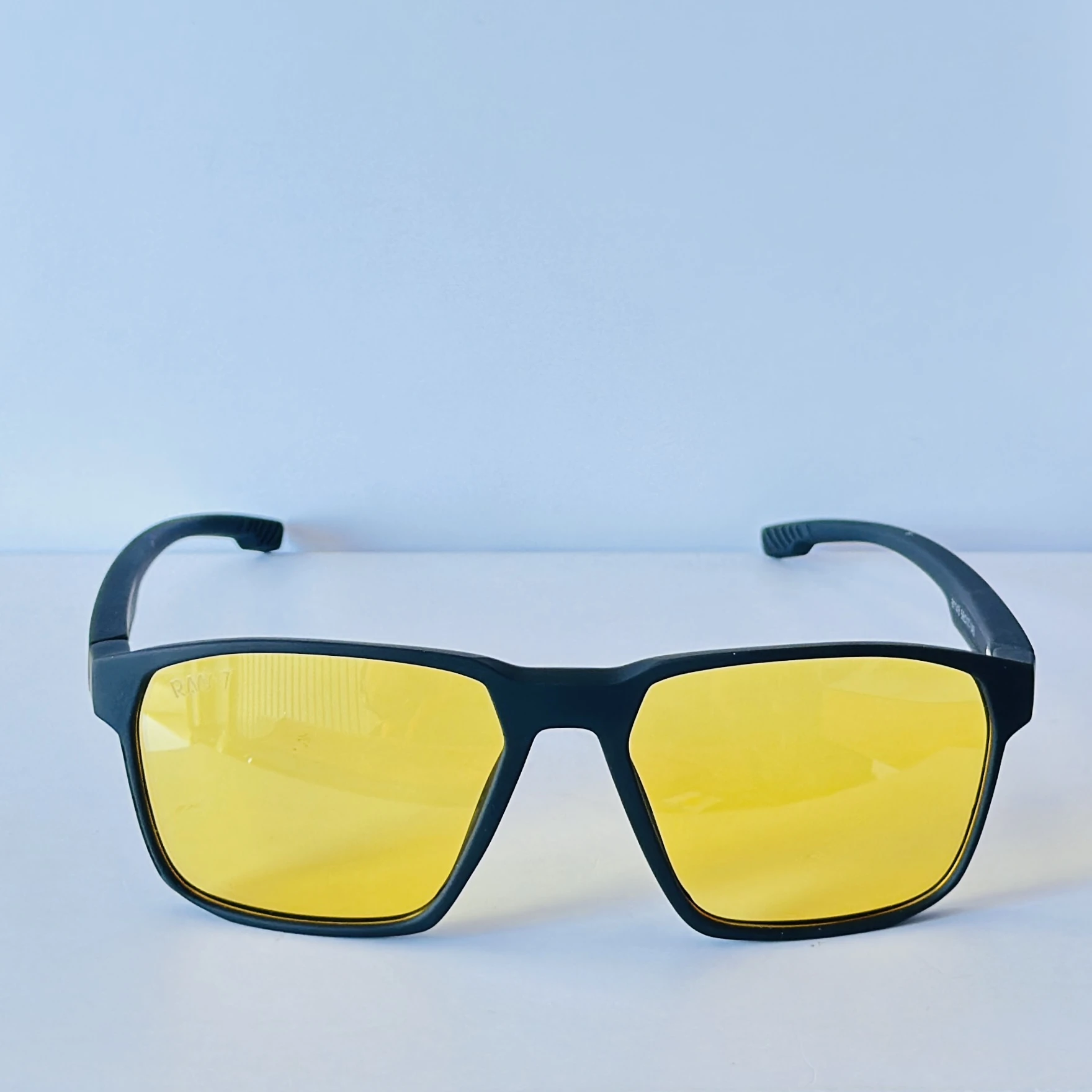 sunglasses with yellow polarized lenses