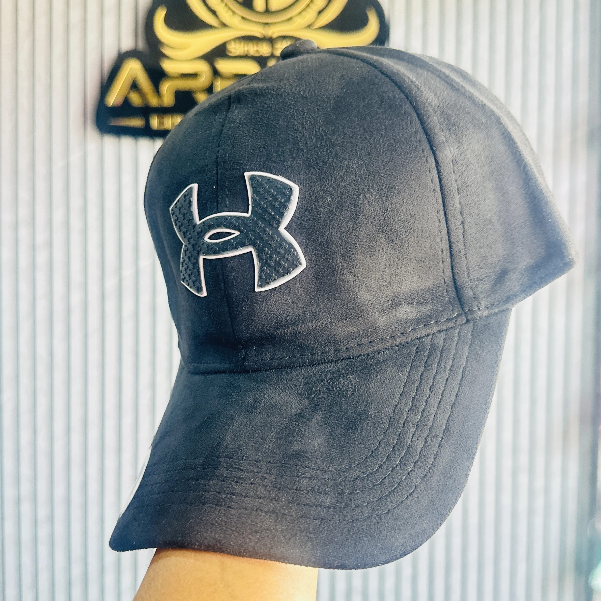 Black cap