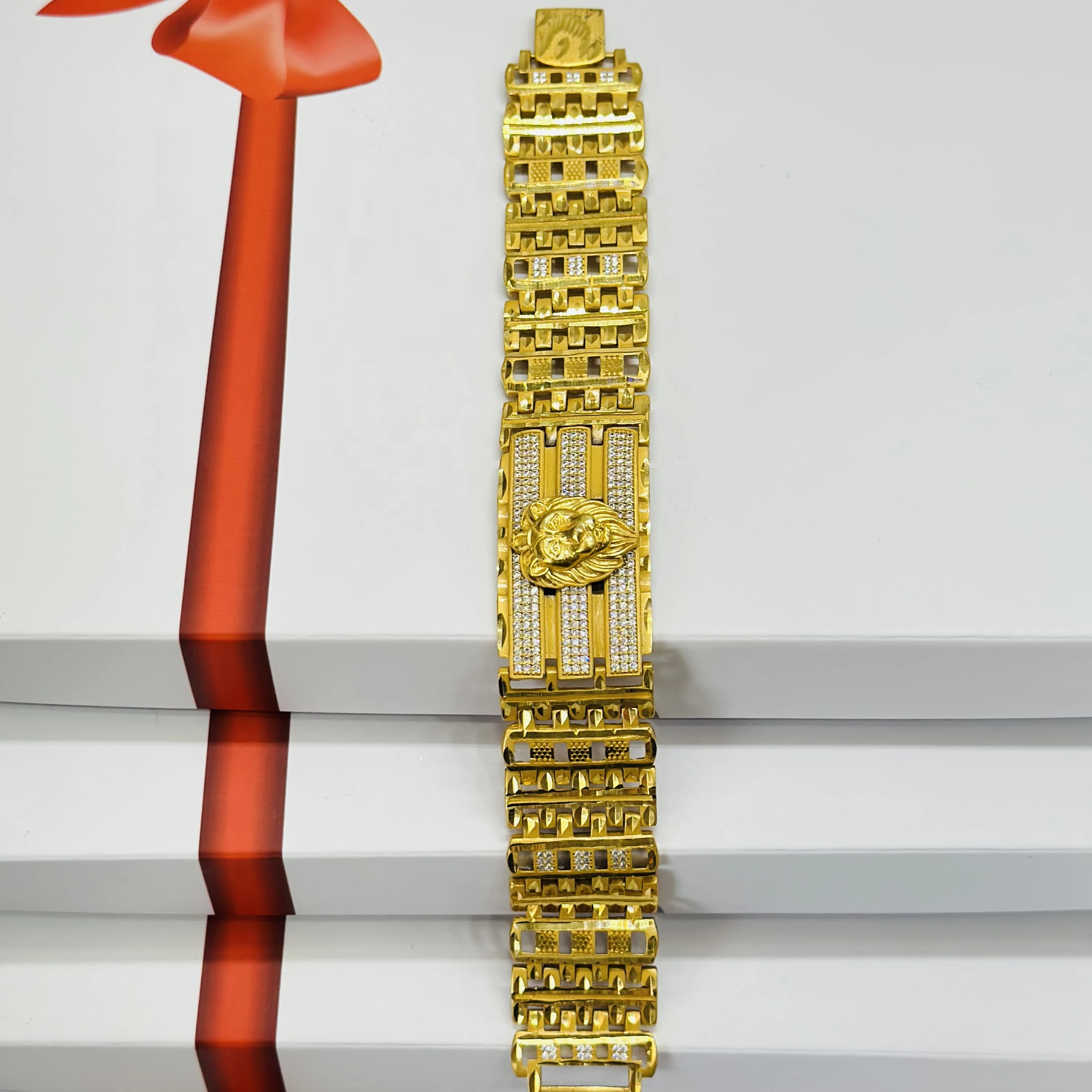 Gold plated Breslet for men’s