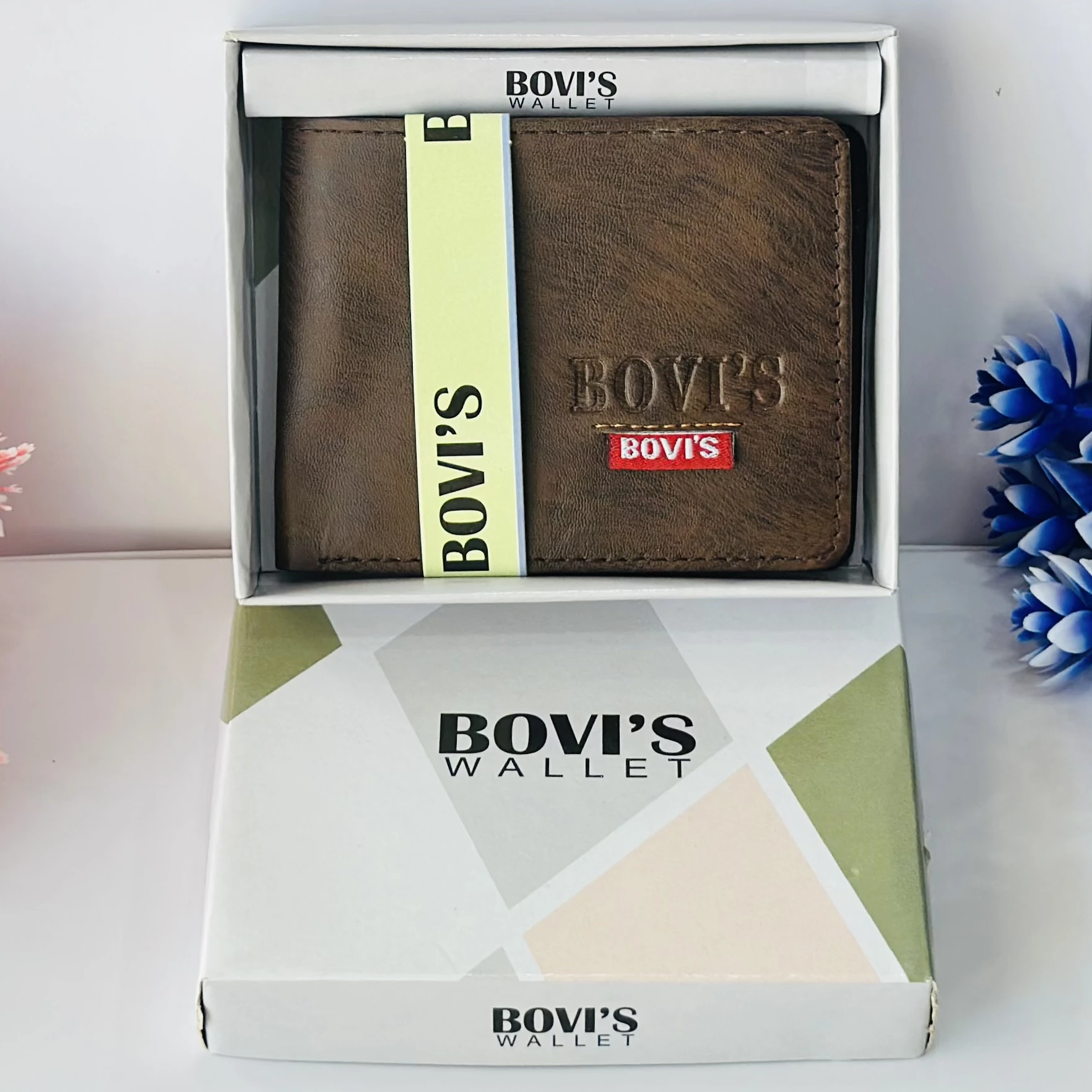BOVIS TRENDY LEATHER WALLET IN UNIQUE COLOUR